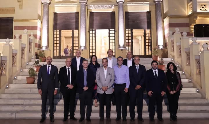 وزير الاتصالات: 180 شركة عالمية ومحلية تعمل فى تصدير الخدمات الرقمية من مصر