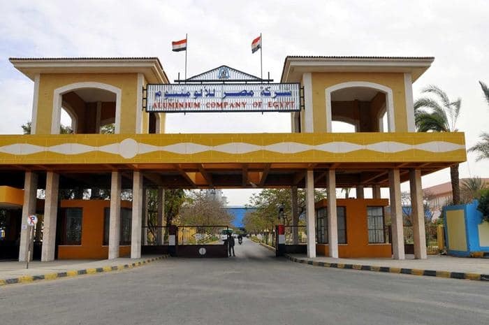 شيمي: 650 مليون دولار استثمارات أجنبية في مشروع المحطة الشمسية بمجمع الألومنيوم