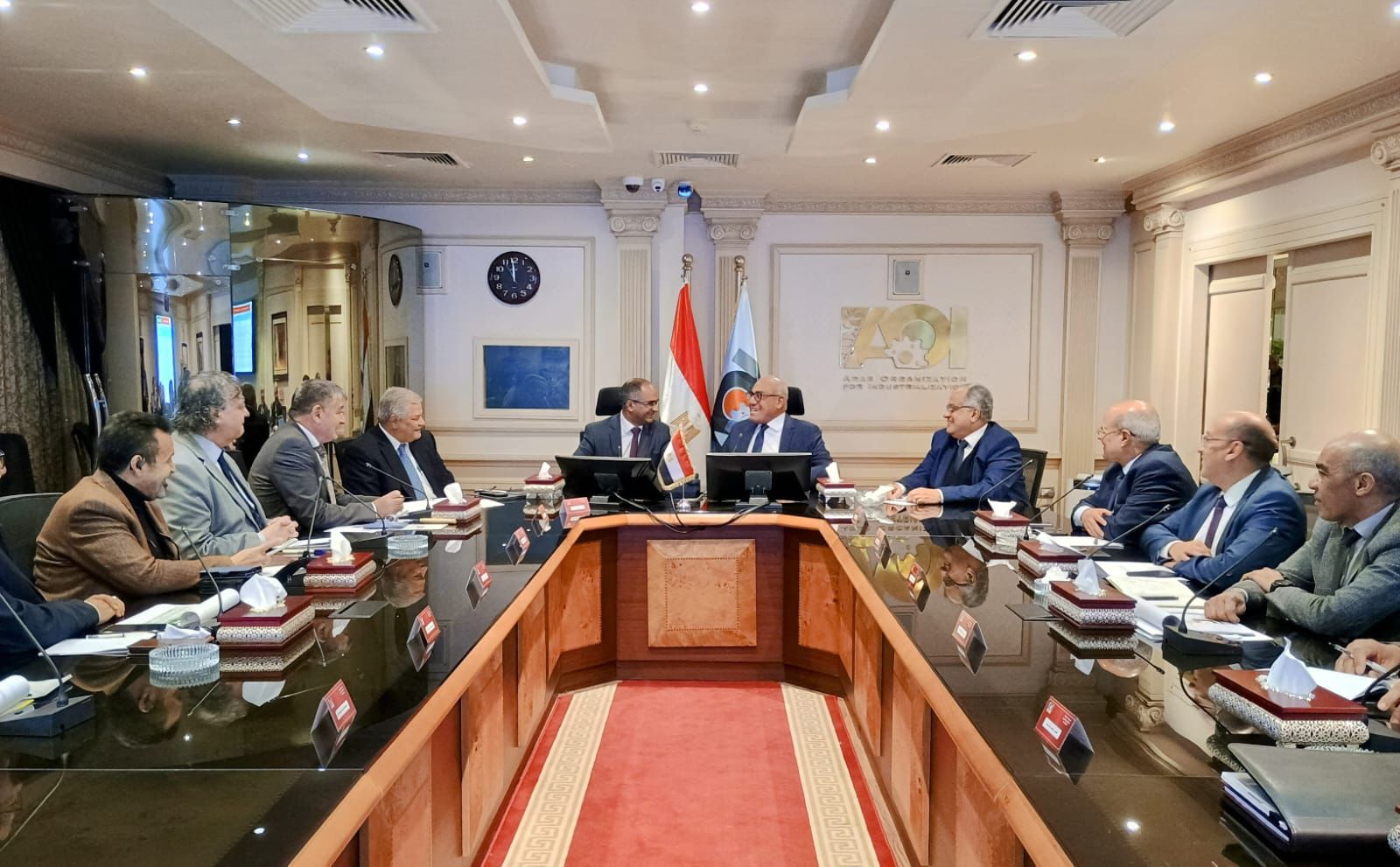 نائب وزير الإسكان ورئيس الهيئة العربية للتصنيع يتابعان موقف تنفيذ مشروعات مياه الشرب والصرف بحياة كريمة