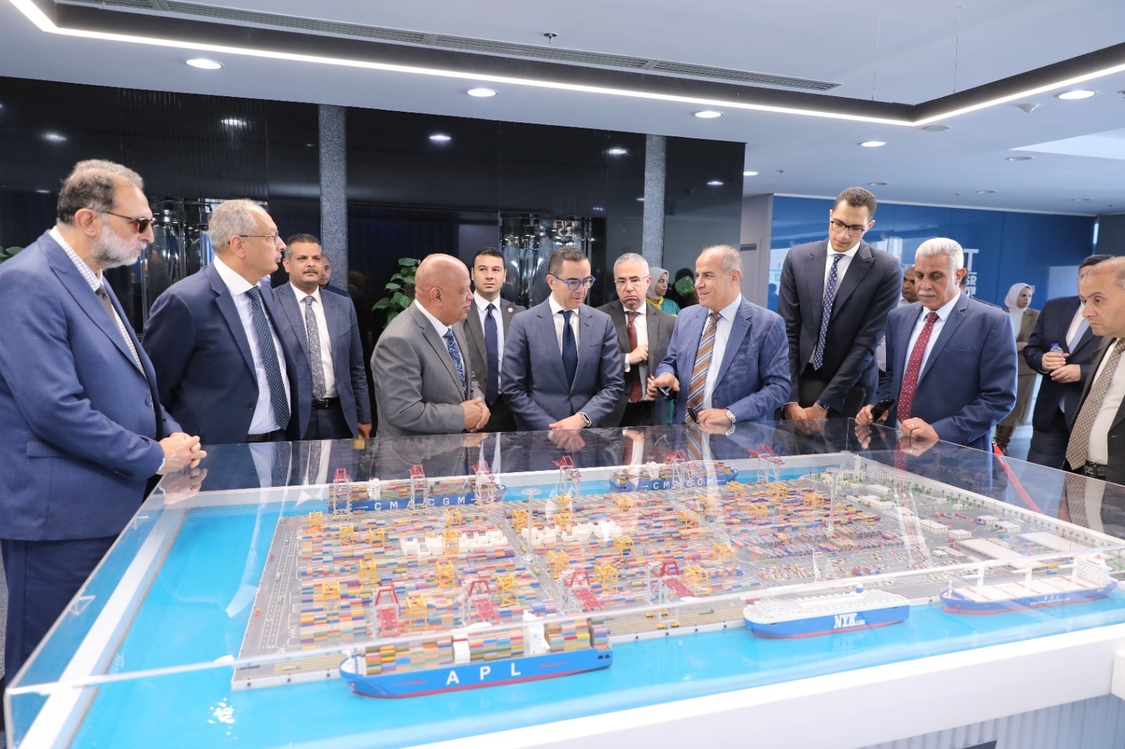 متابعة إجراءات تقليل زمن الإفراج الجمركي بميناء الإسكندرية للعمل تعزيز تنافسية التجارة