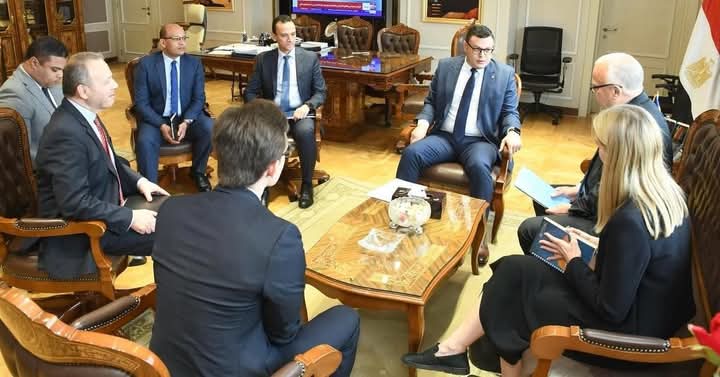 Egypt, Sweden collaborate on smart transport, waste management