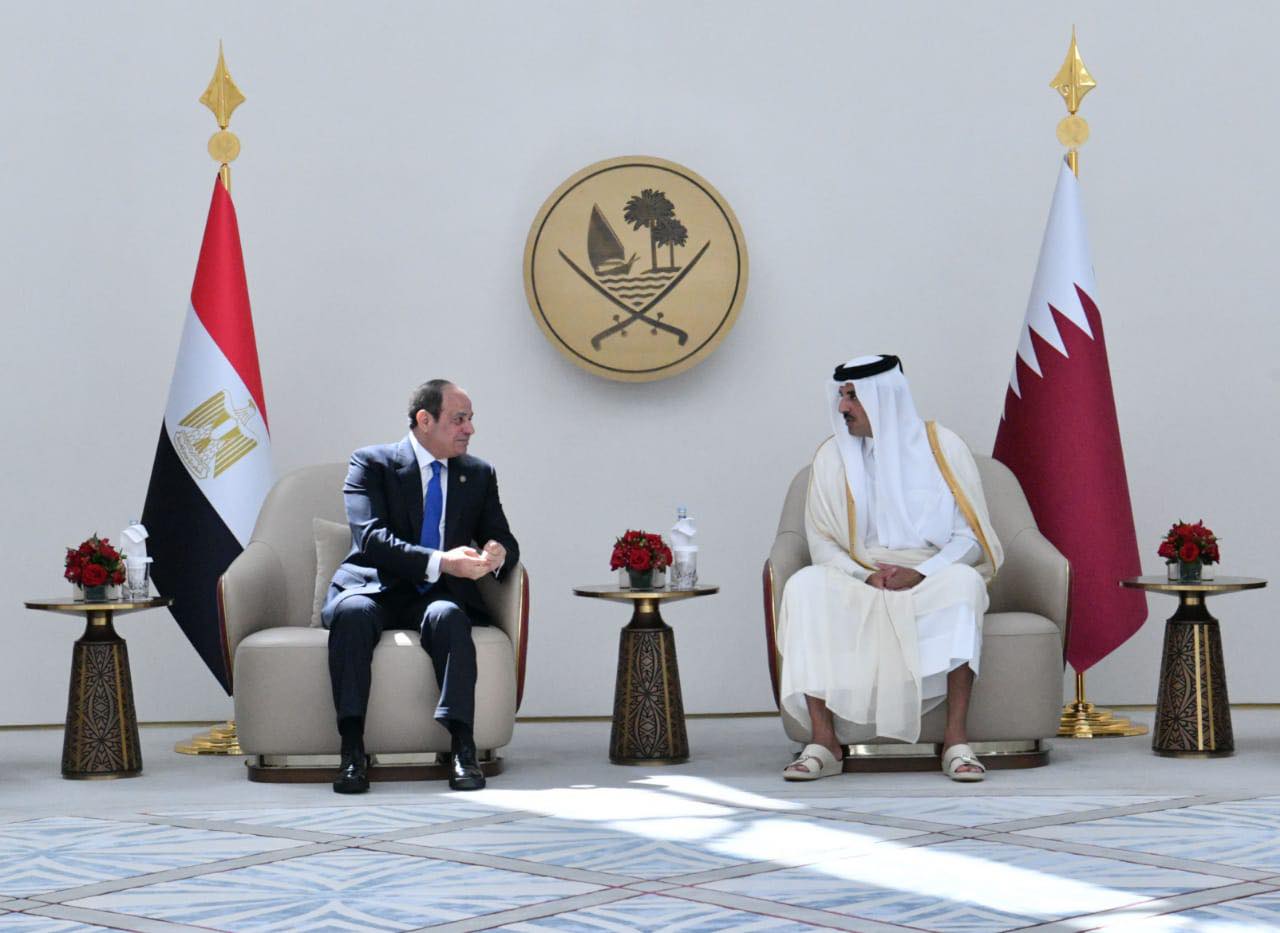 السيسي في قطر والكويت .. ويلتقي مجتمع الأعمال ويبحث توسيع آفاق التعاون الاستثماري