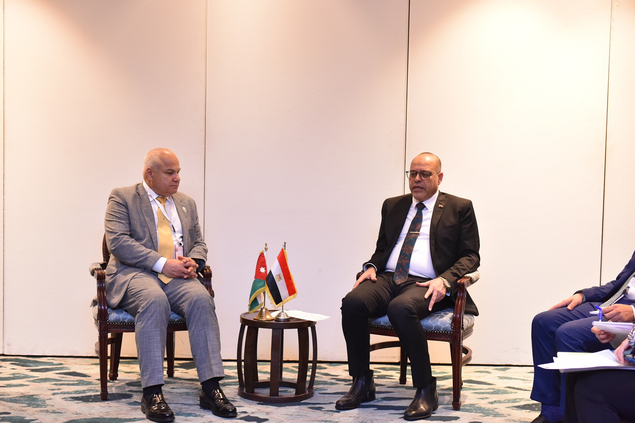 ترحيب أردني بتوفير فرص عمل للكوادر المصرية في سوق العمل بالمملكة