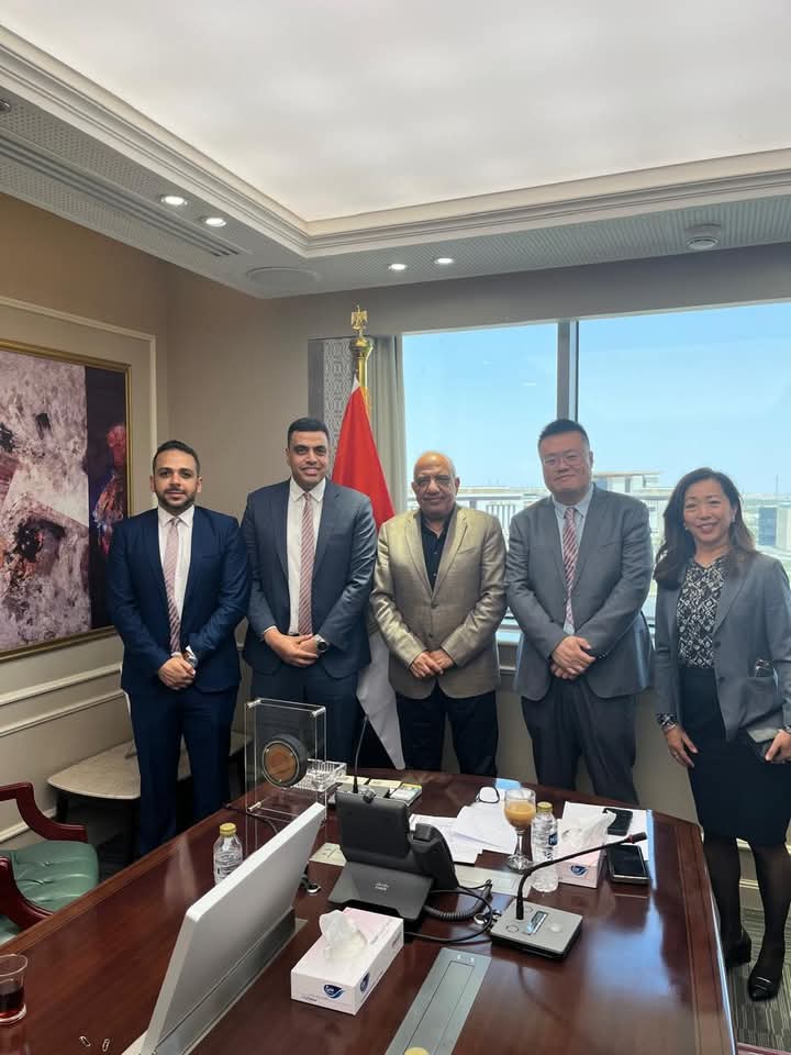 Partnership with SUNGROW Group for battery, charger production