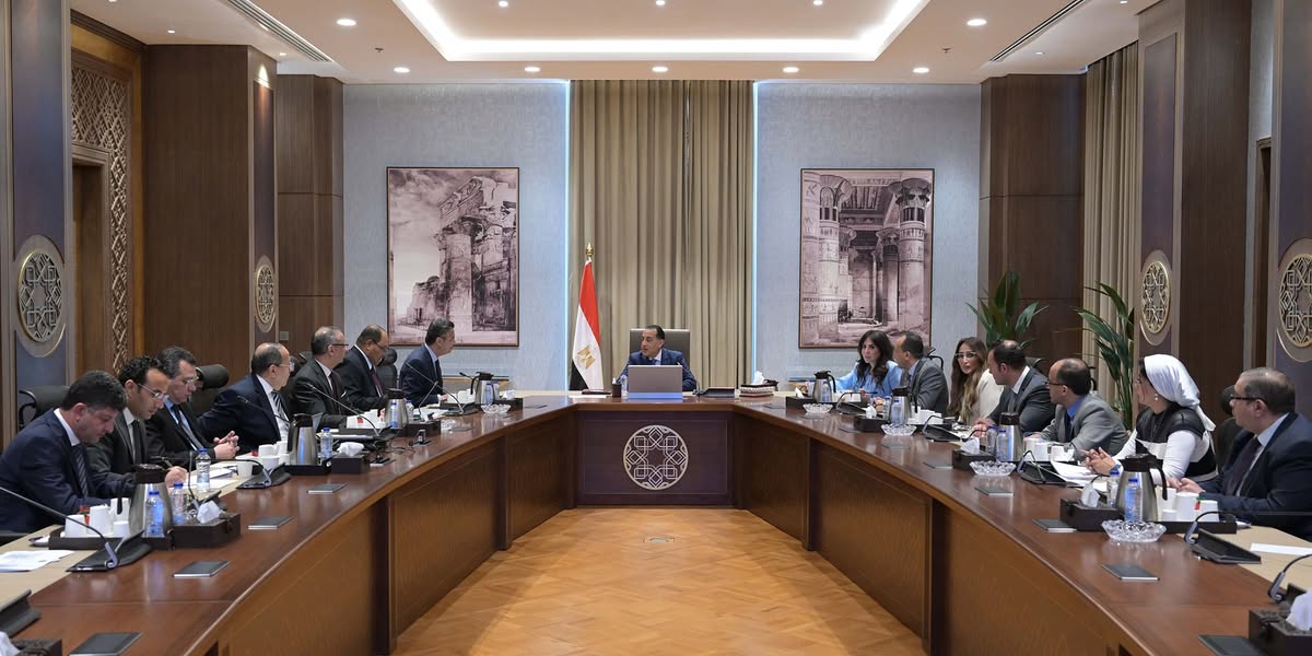 Madbouly chairs meeting to monitor commodity prices