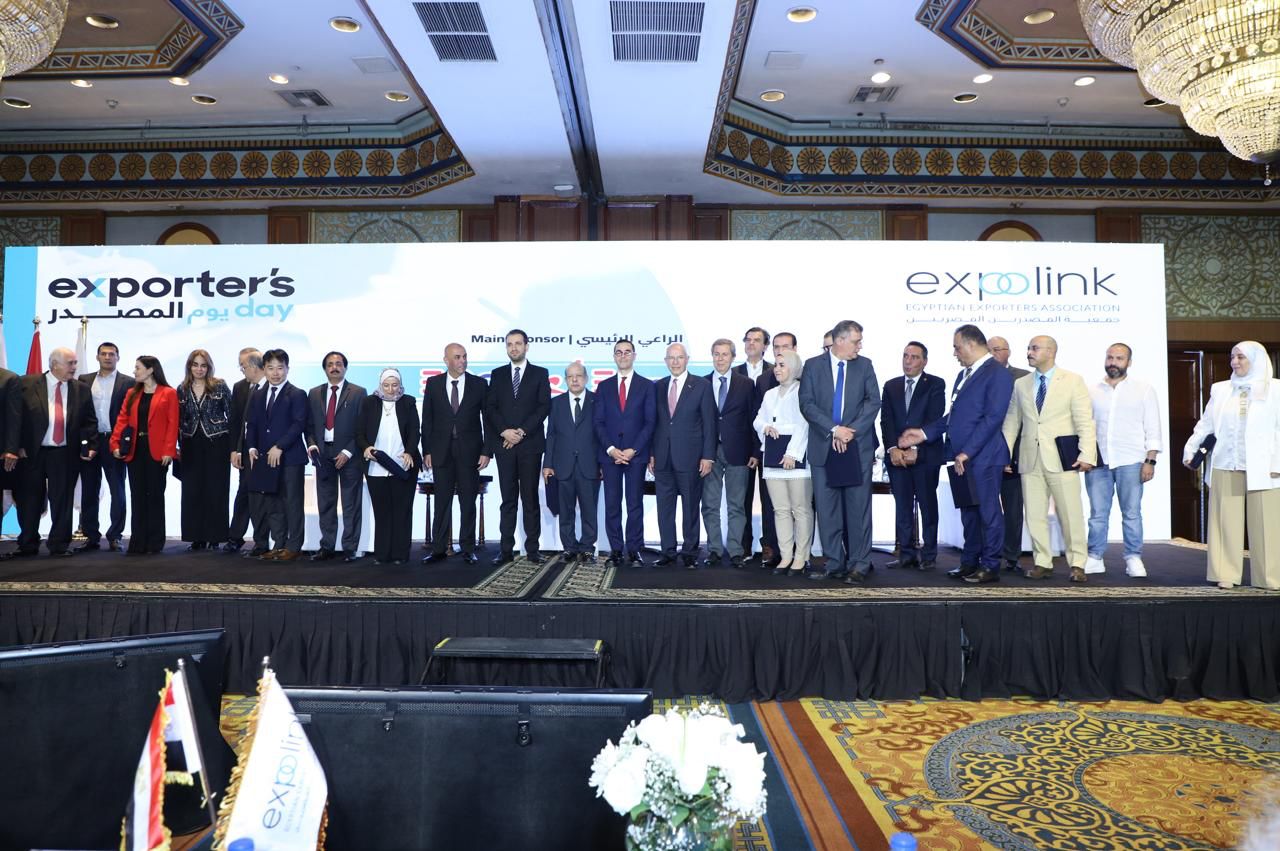 تحت شعار " صنع في مصر": من المحلية للعالمية" أطلقت اكسبولينك النسخة الثالثة من "يوم المصدر"