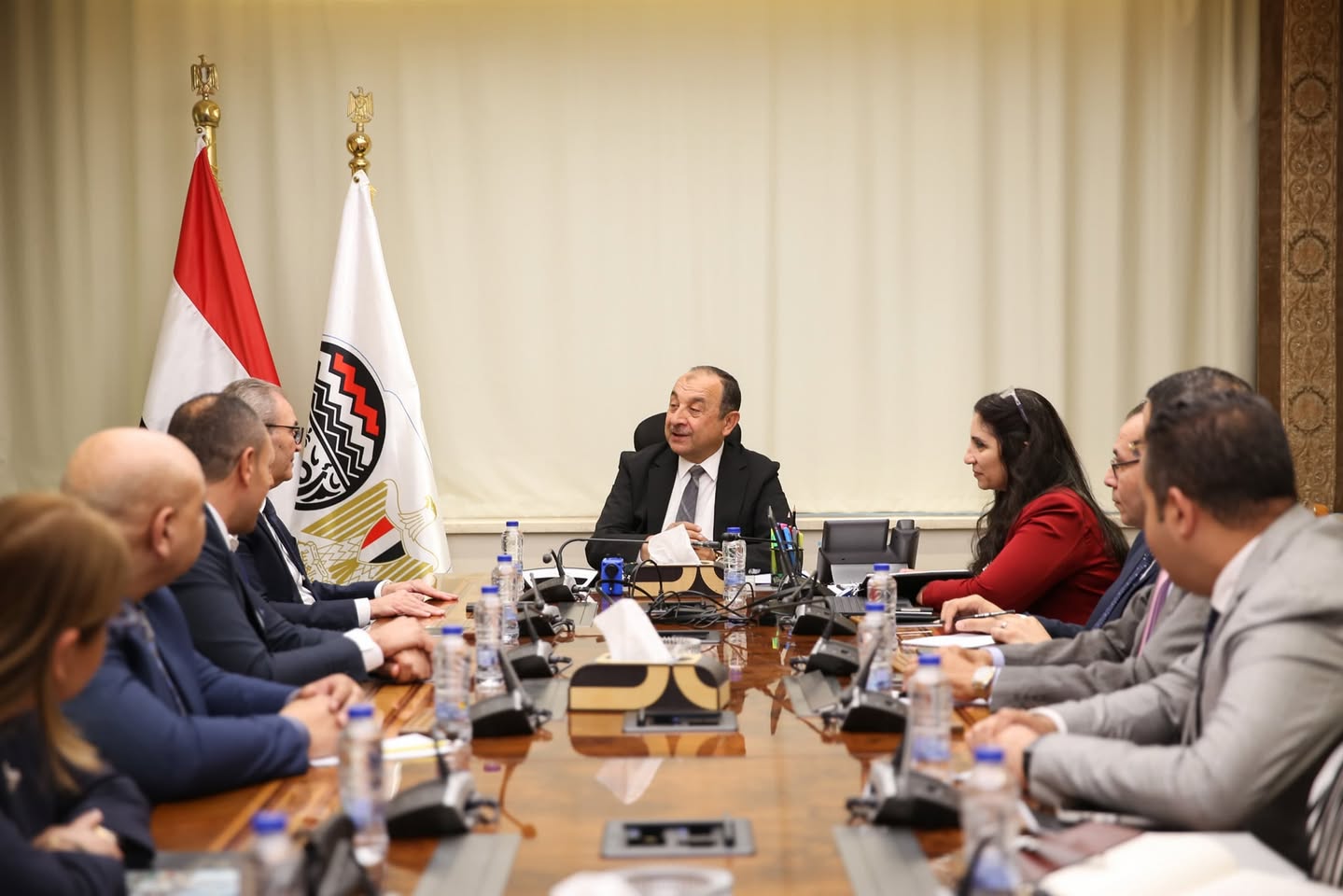 وزير الأعمال يبحث مع شاهينلر القابضة التركية فرص التعاون والاستثمار