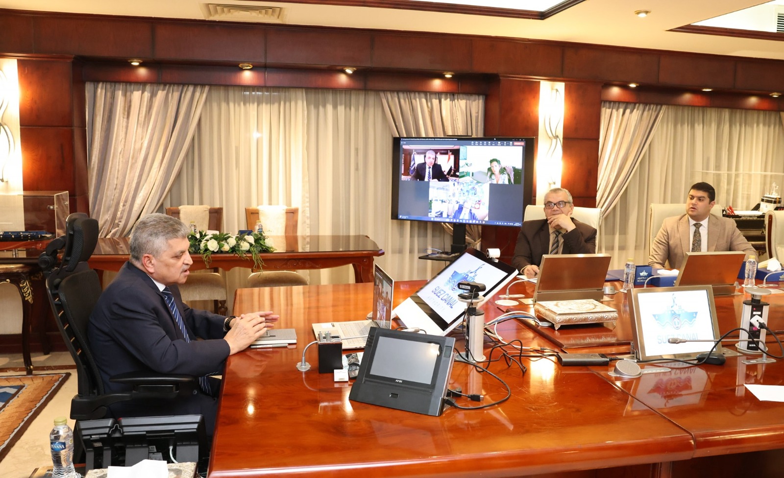 قناة السويس : تطورات إيجابية في الأوضاع الأمنية بالبحر الأحمر