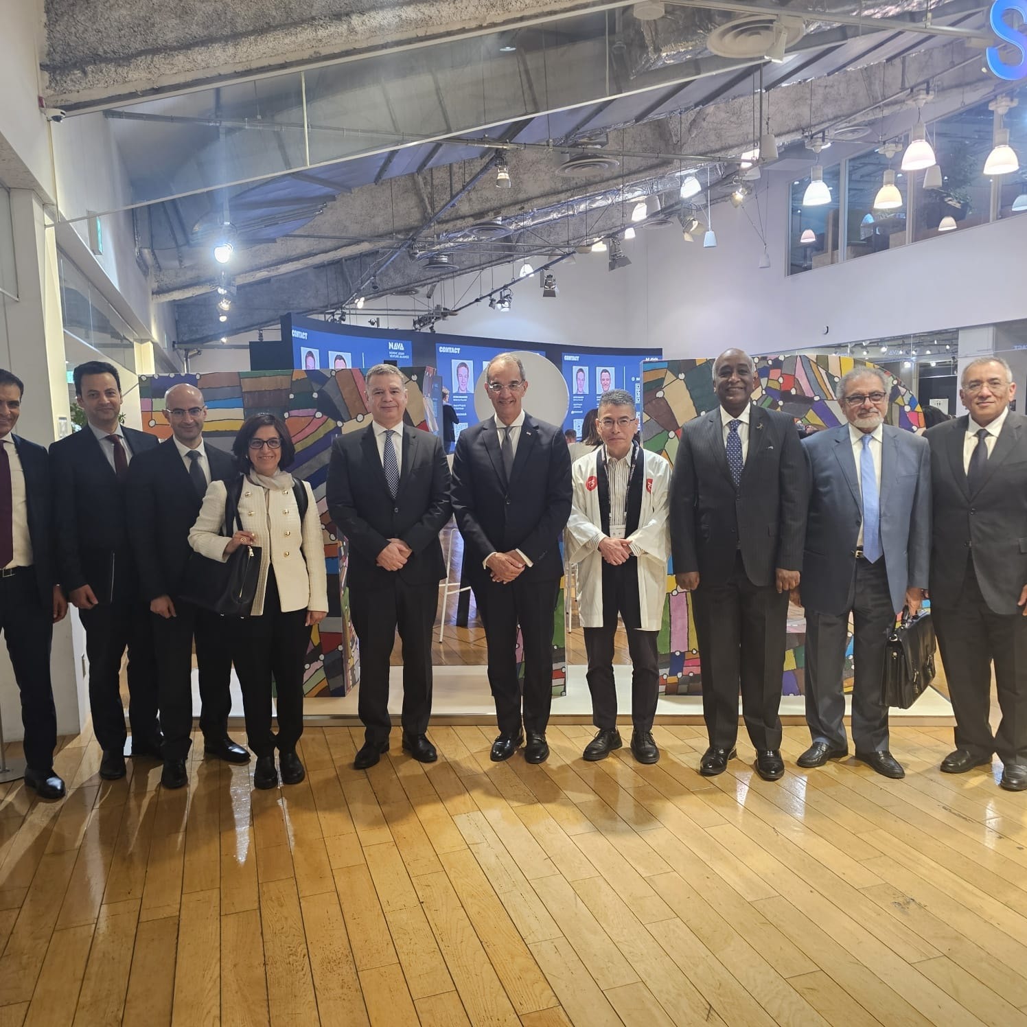 طلعت يبحث مع شركات يابانية فرص التعاون والاستثمار فى مجال صناعة أشباه الموصلات