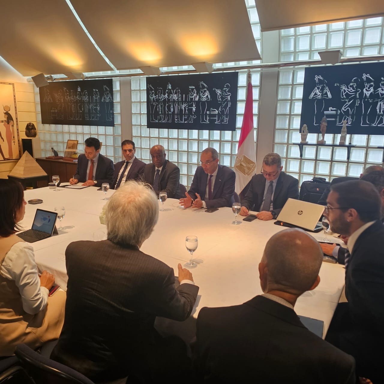 وزير الاتصالات يبحث مع شركات التكنولوجيا اليابانية جذب استثمارات جديدة