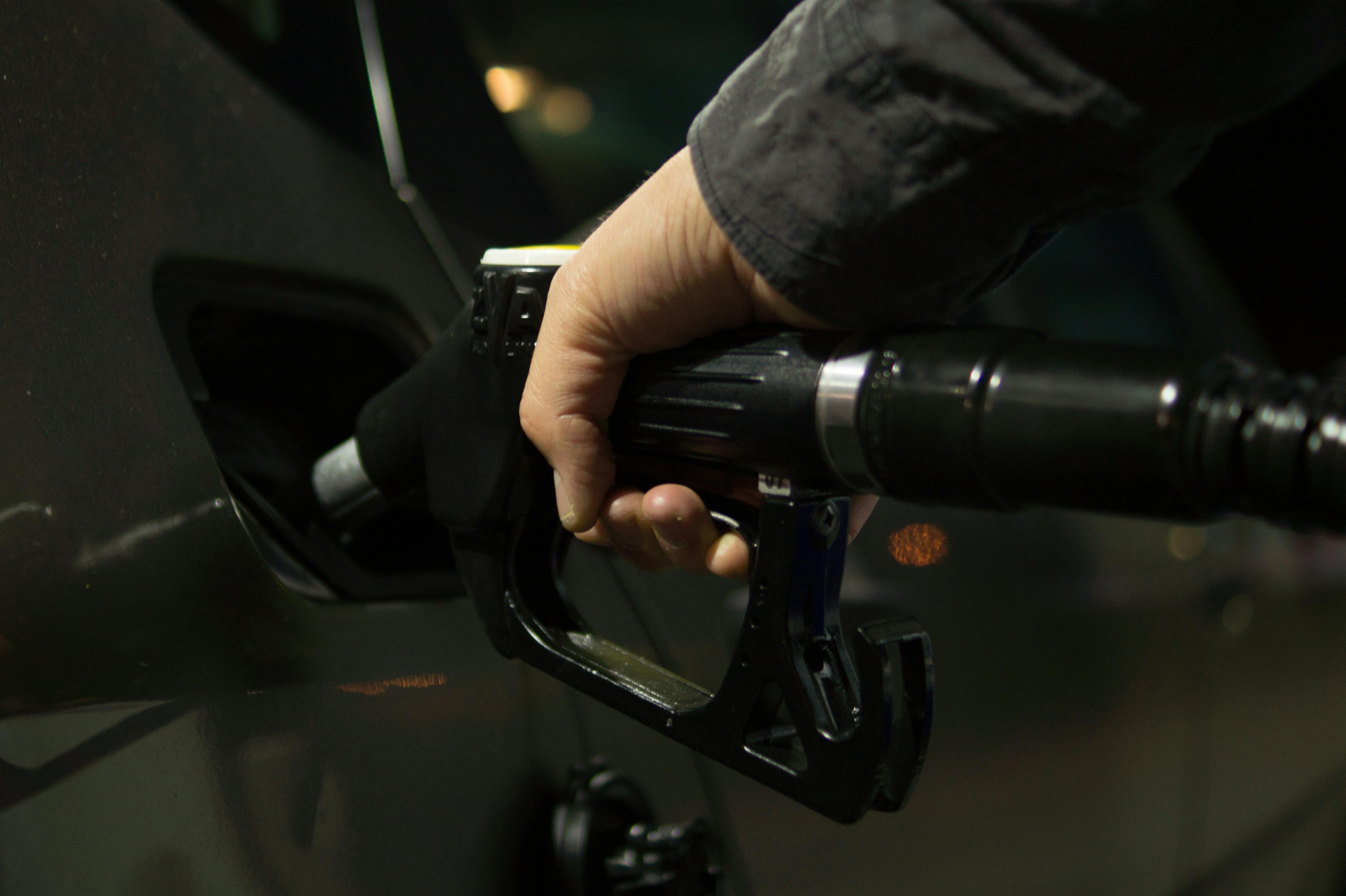 Petroleum: Compensation for adulterated gasoline victims