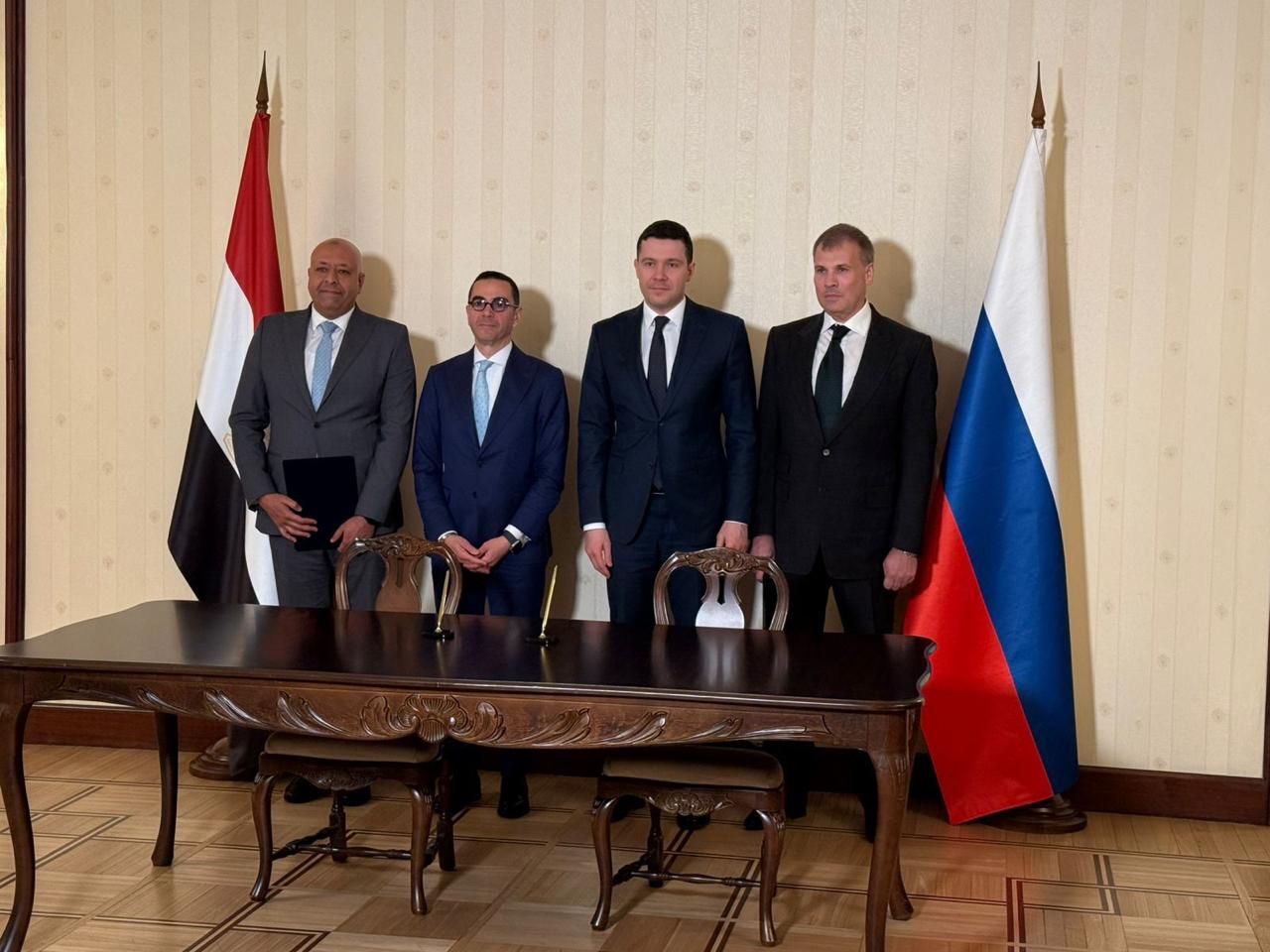 توقيع عقد الانتفاع للمنطقة الصناعية الروسية بالمنطقة الاقتصادية لقناة السويس
