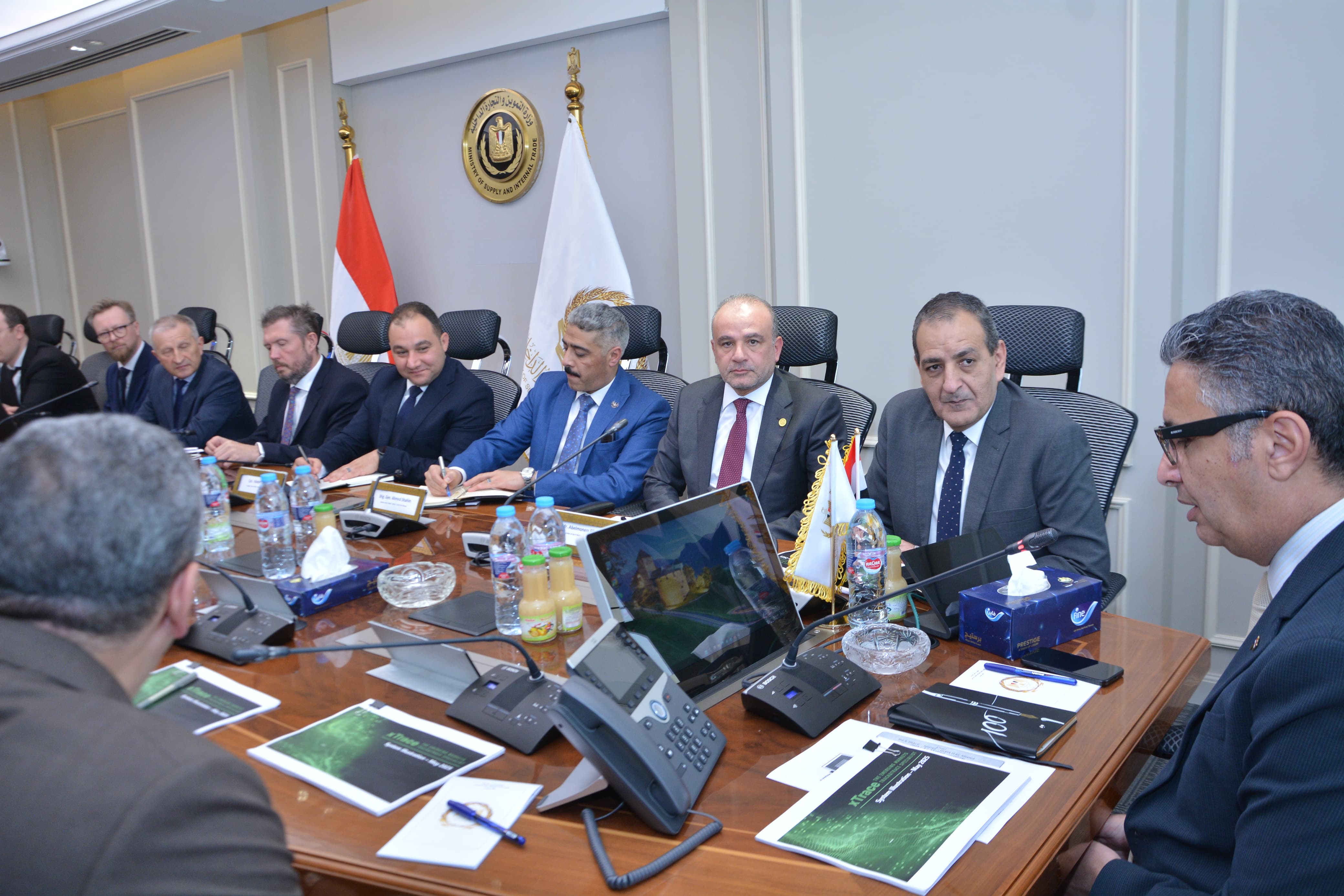 وزير التموين يترأس اجتماعًا موسعًا لمناقشة نظم تتبع السلع الأساسية