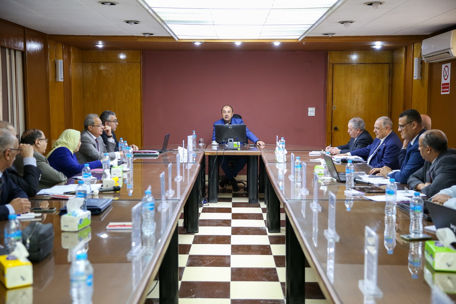 وزير الأعمال: مشروعات عديدة في صناعات الألومنيوم والنحاس والتعدين والسيارات