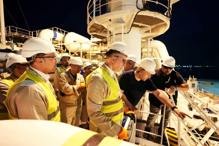 Arrival of gas regasification vessel to fulfill summer demands