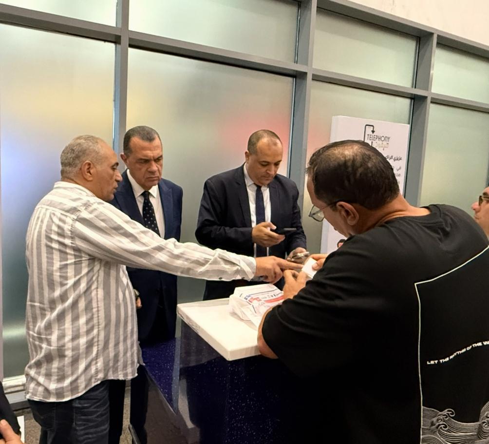 Telecom supports customs officers with electronic devices for mobile registration