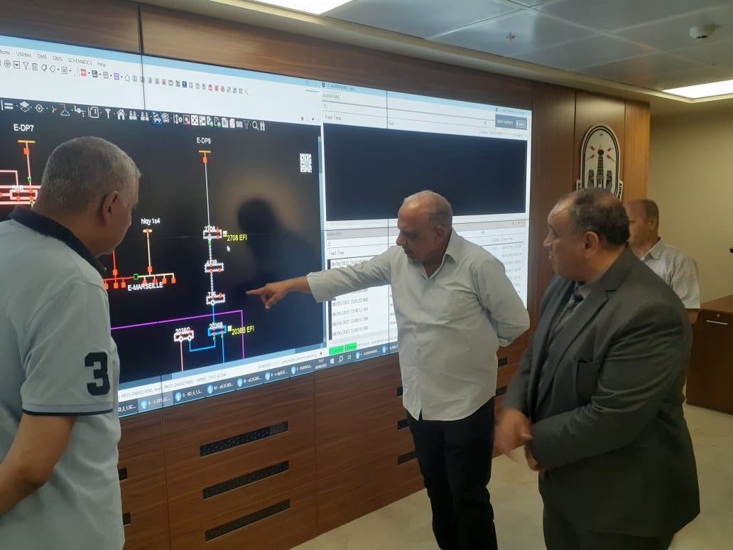 وزير الكهرباء يتابع مؤشرات ارتفاع الأحمال فى الإسكندرية