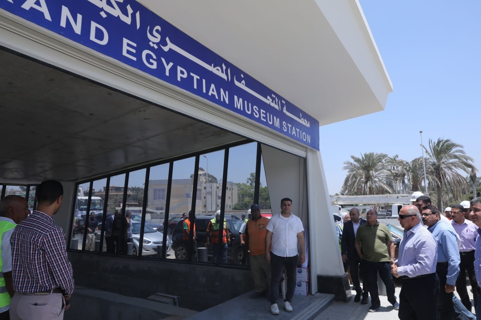 الوزير يتابع جاهزية الطريق الدائري والأوتوبيس الترددي ومحطات الخط الرابع للمترو