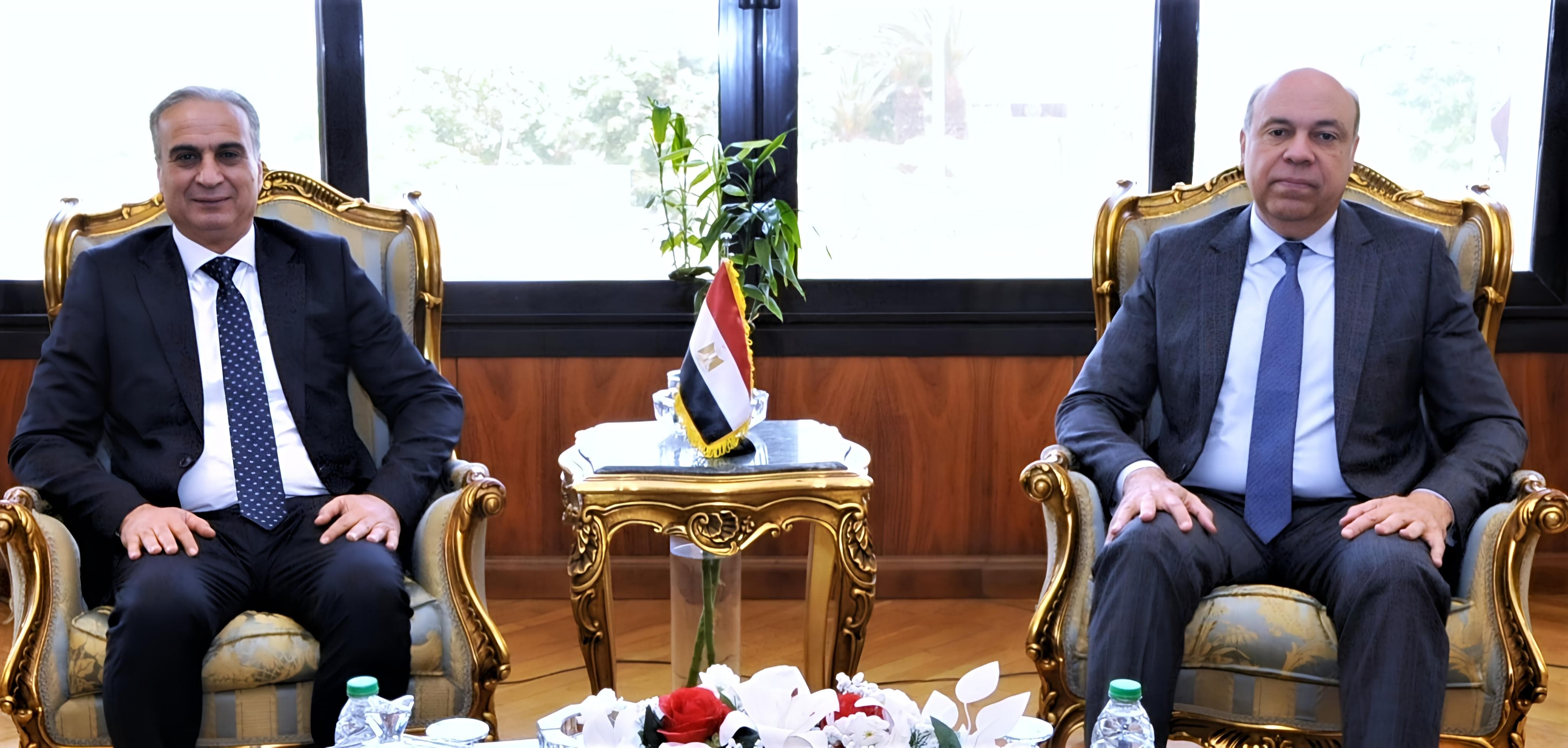 بهدف تعزيز  ثقة السائحين  الأجانب  في الإقتصاد المصري وتدعيما للمنظومة  الخدمية داخل المطارات المصرية