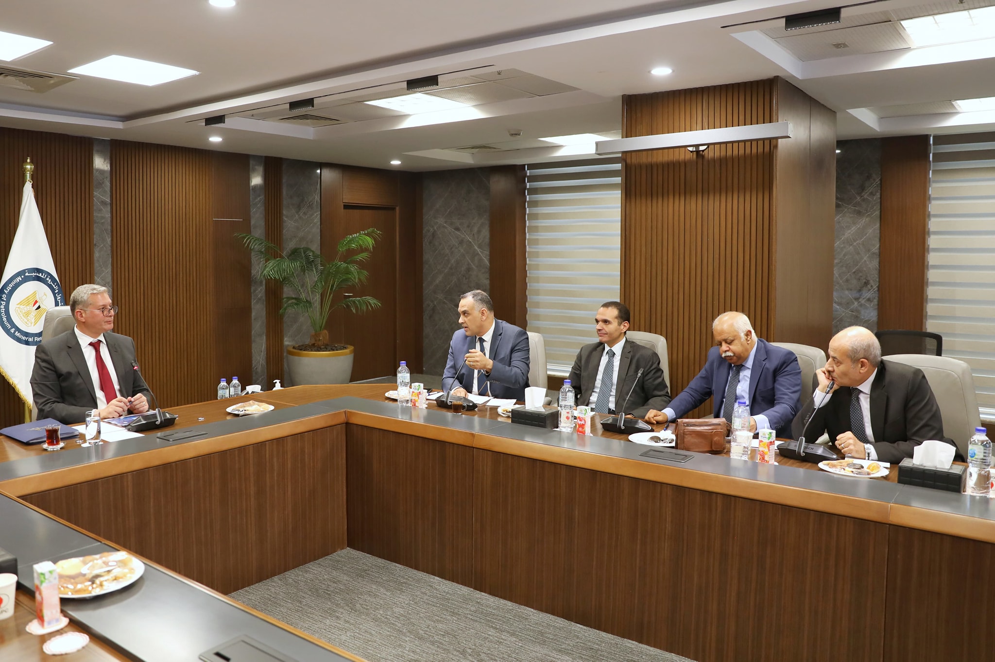 وزير البترول : الالتزام بسداد مستحقات الشركاء أحد أبرز محاور عمل الوزارة