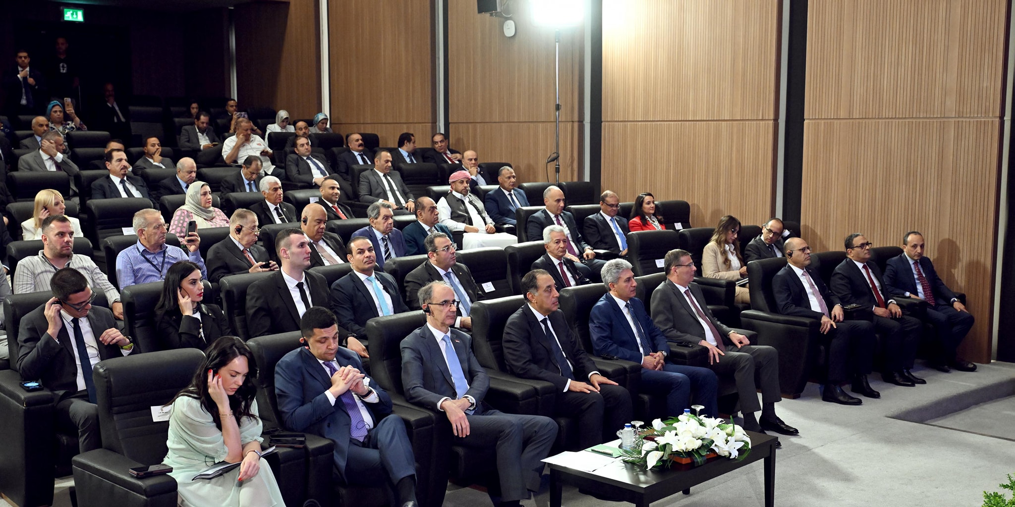 مدبولي : 300 مليون دولار حجم التجارة مع صربيا