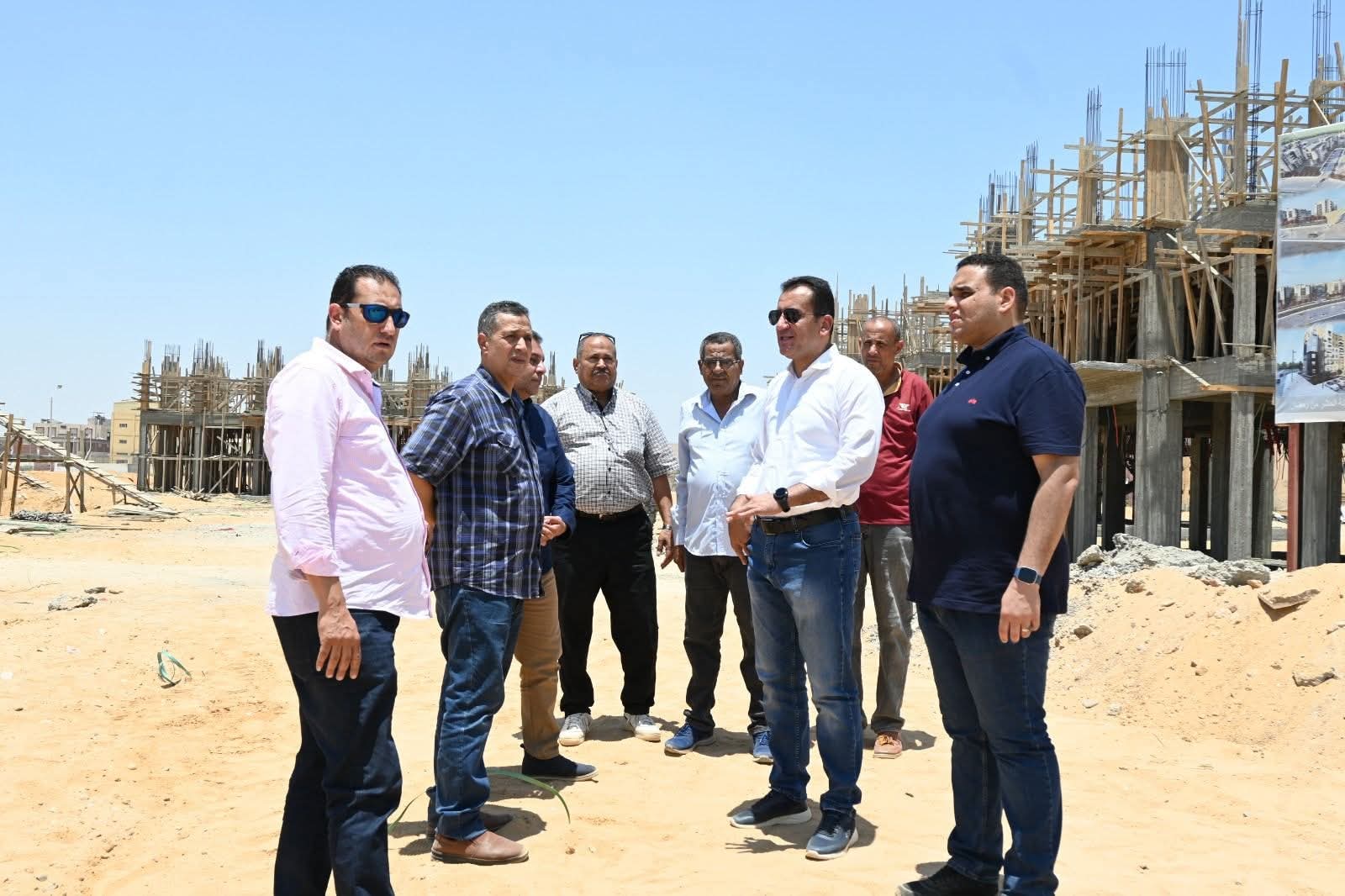 Housing Minister reviews projects in 10th of Ramadan City