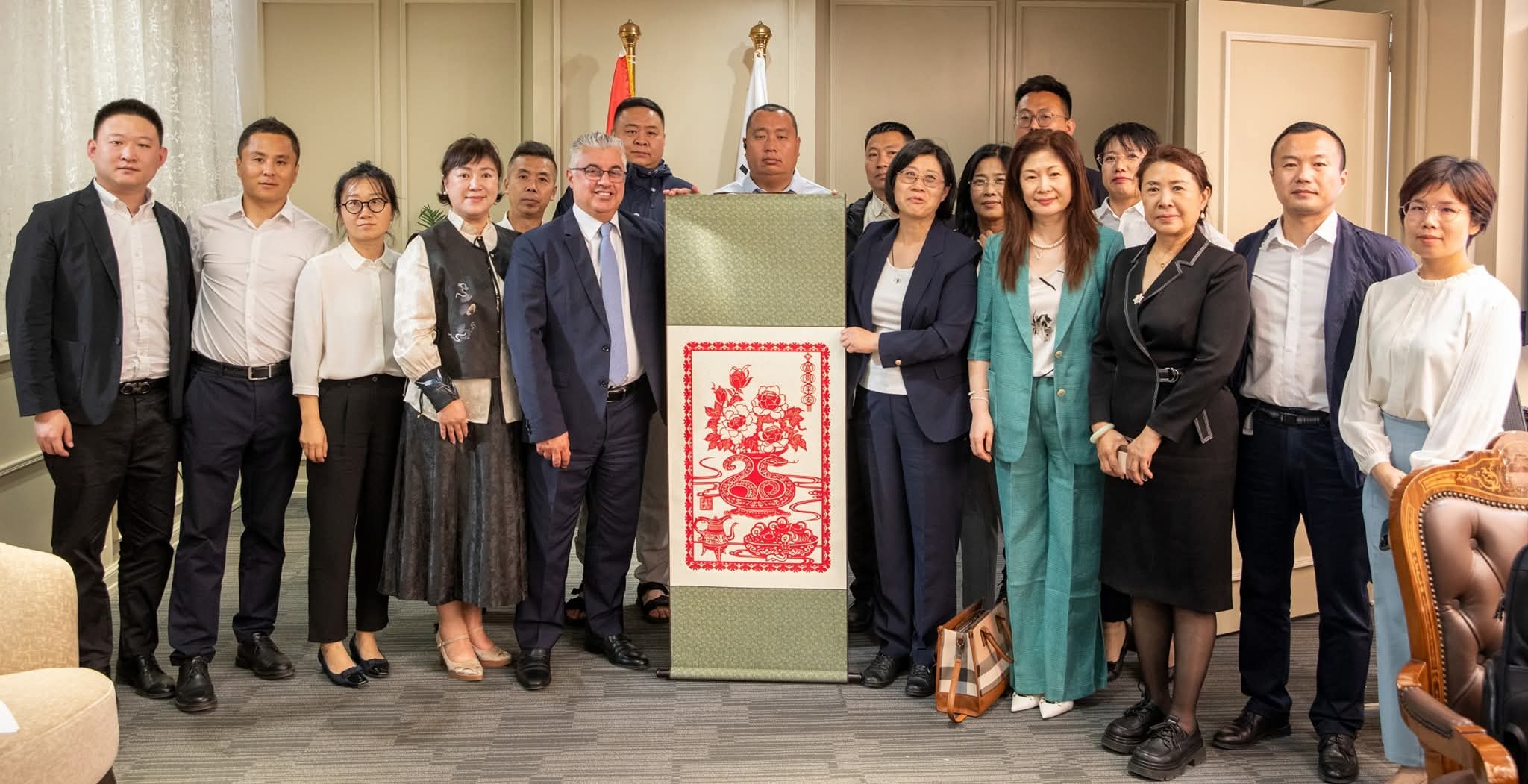SCZONE chairman welcomes Chinese trade delegation