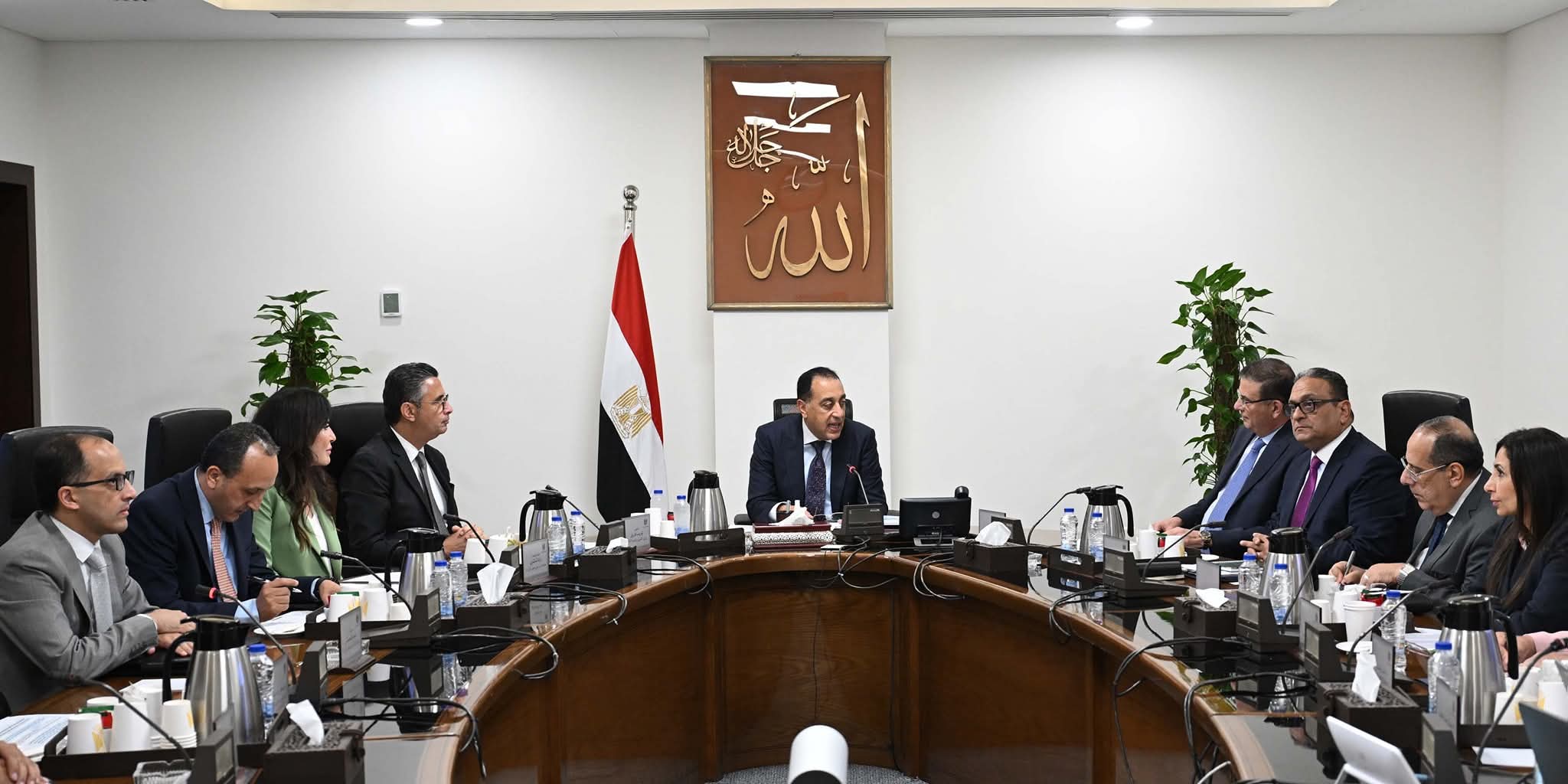 PM discusses sugar industry future in Alamein