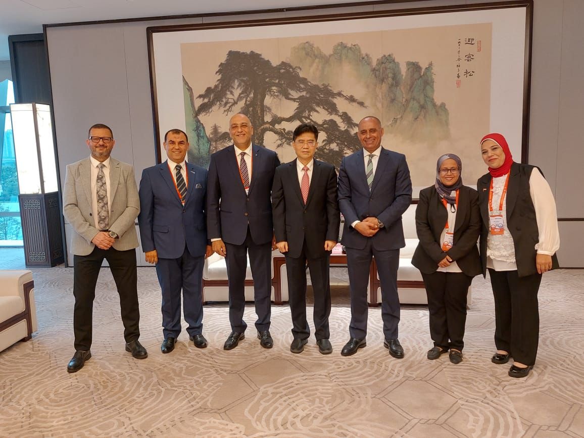 إمداد السوق الصينية بما تحتاجه من سلع وخدمات تنتجها المشروعات الصغيرة في مصر