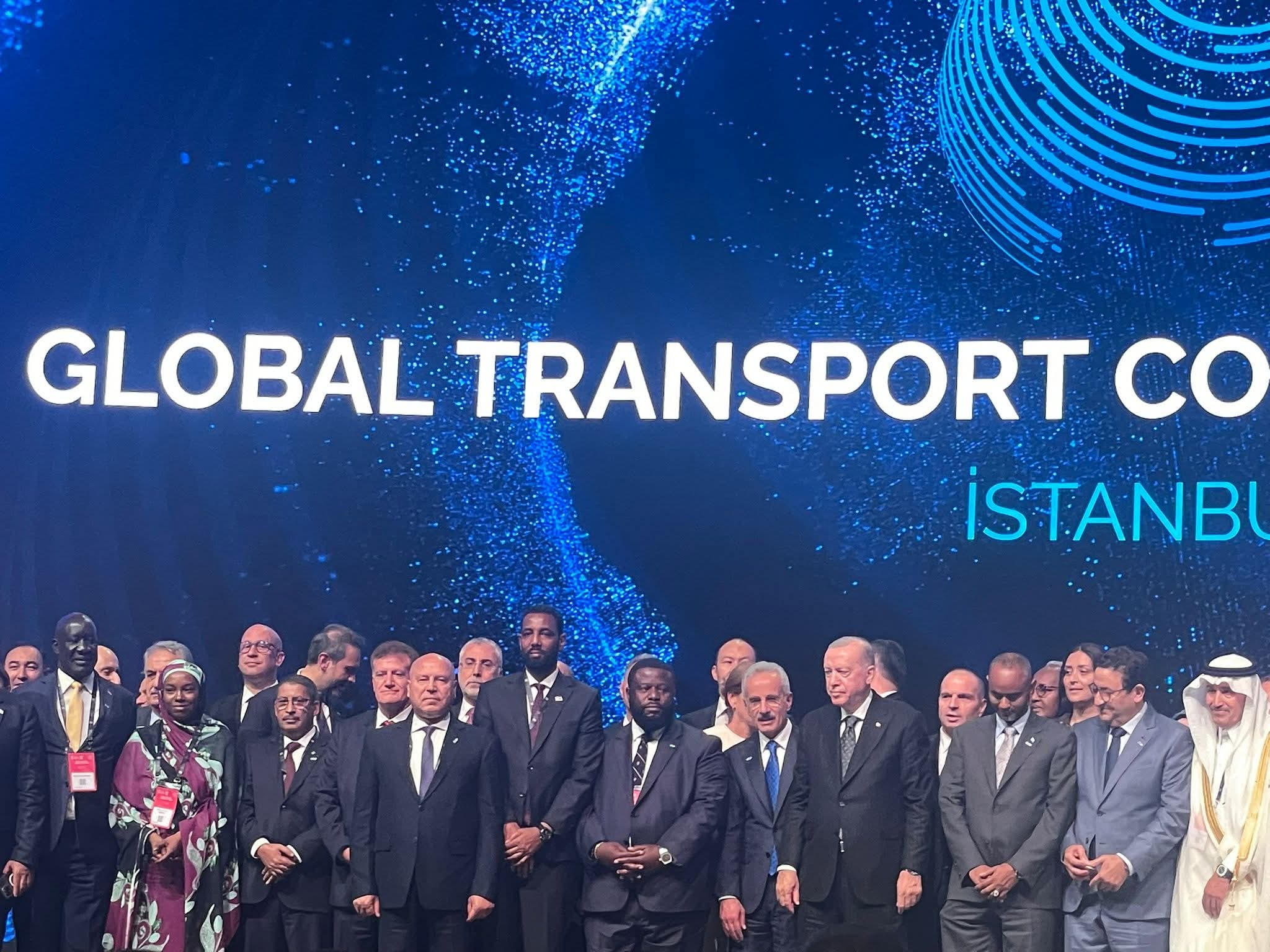 لقاءات مكثفة للوزير في اسطنبول مع مسئولين وقادة شركات كبرى ورجال أعمال بارزين