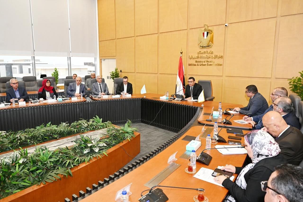 El-Sherbiny follows up on land legalization in new cities
