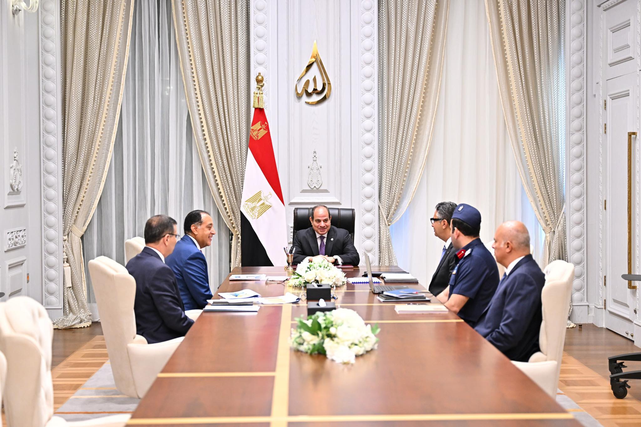 Egypt launches "Carry On" state-private retail chain