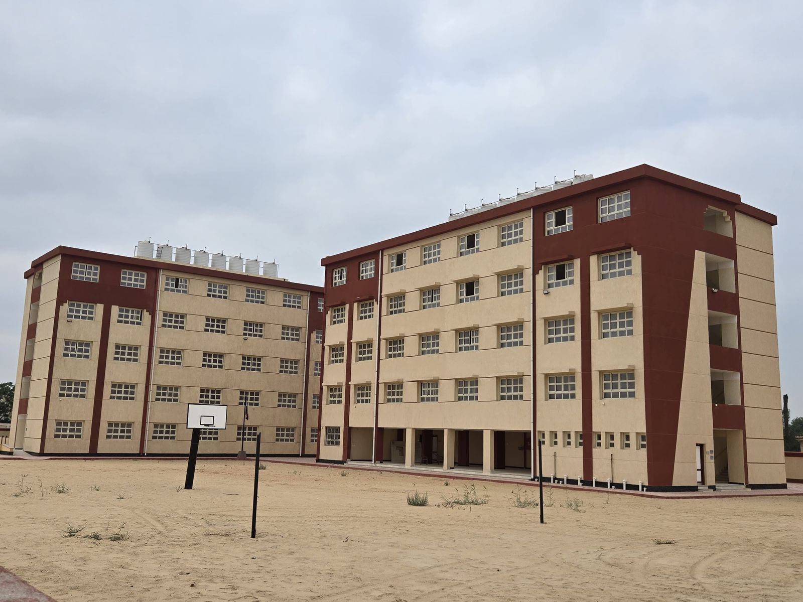 رئيس جهاز النوبارية الجديدة يعلن الانتهاء من تنفيذ مدرسة جديدة بحي "ابني بيتك" بالمدينة