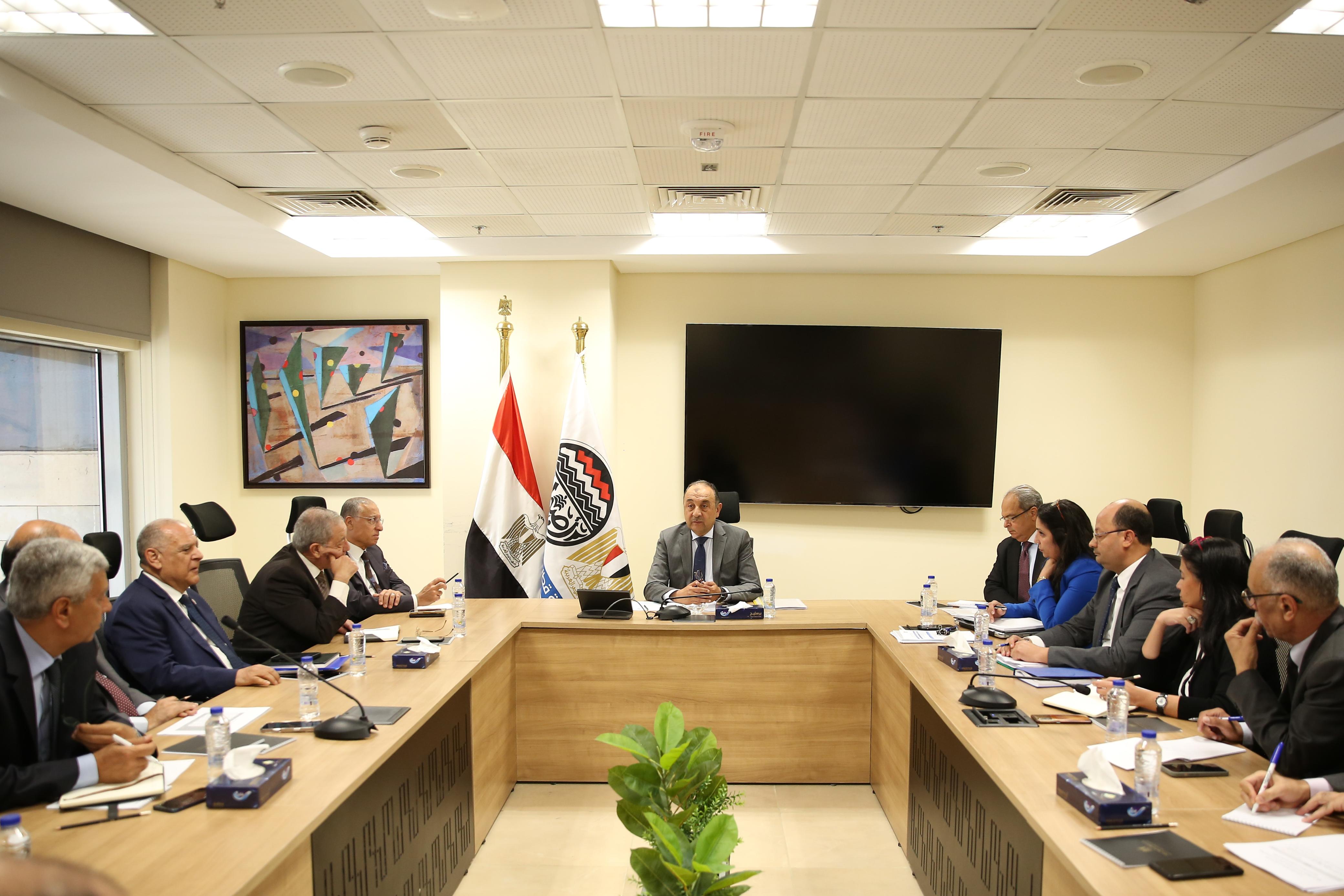 قطاع الأعمال: تعزيز بيئة العمل الآمنة والالتزام المستمر بالصيانة الوقائية والدورية