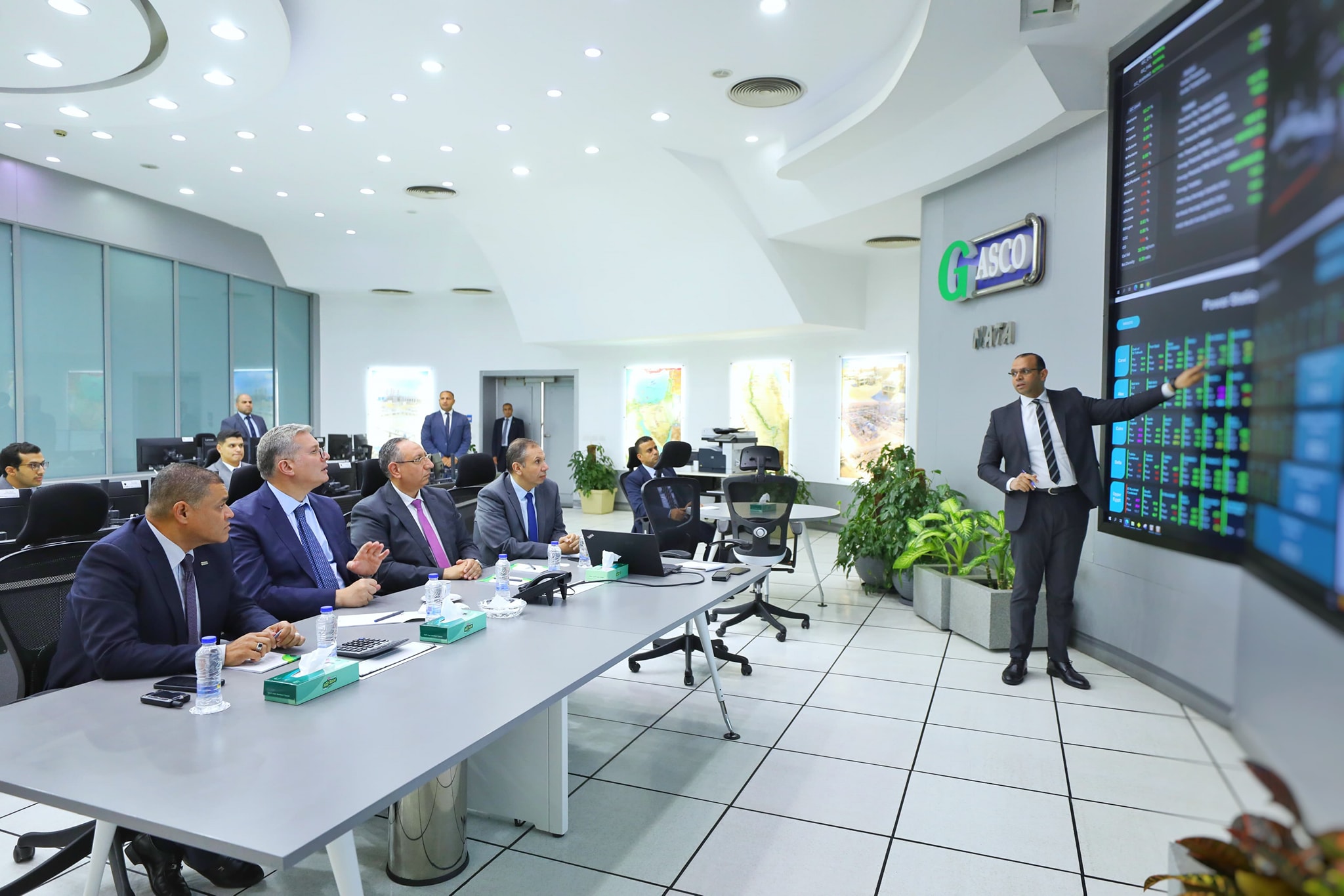 Petroleum Minister follows up on gas supply to power plants, industry