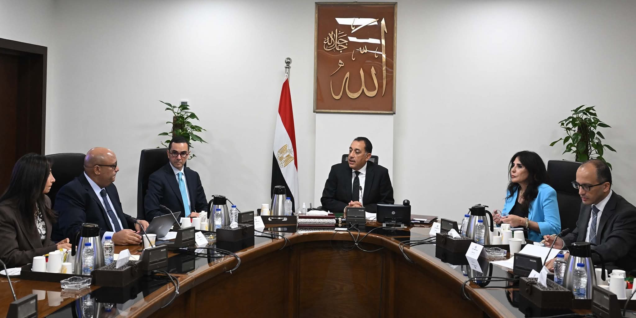 Madbouly follows up on efforts to boost gold investment