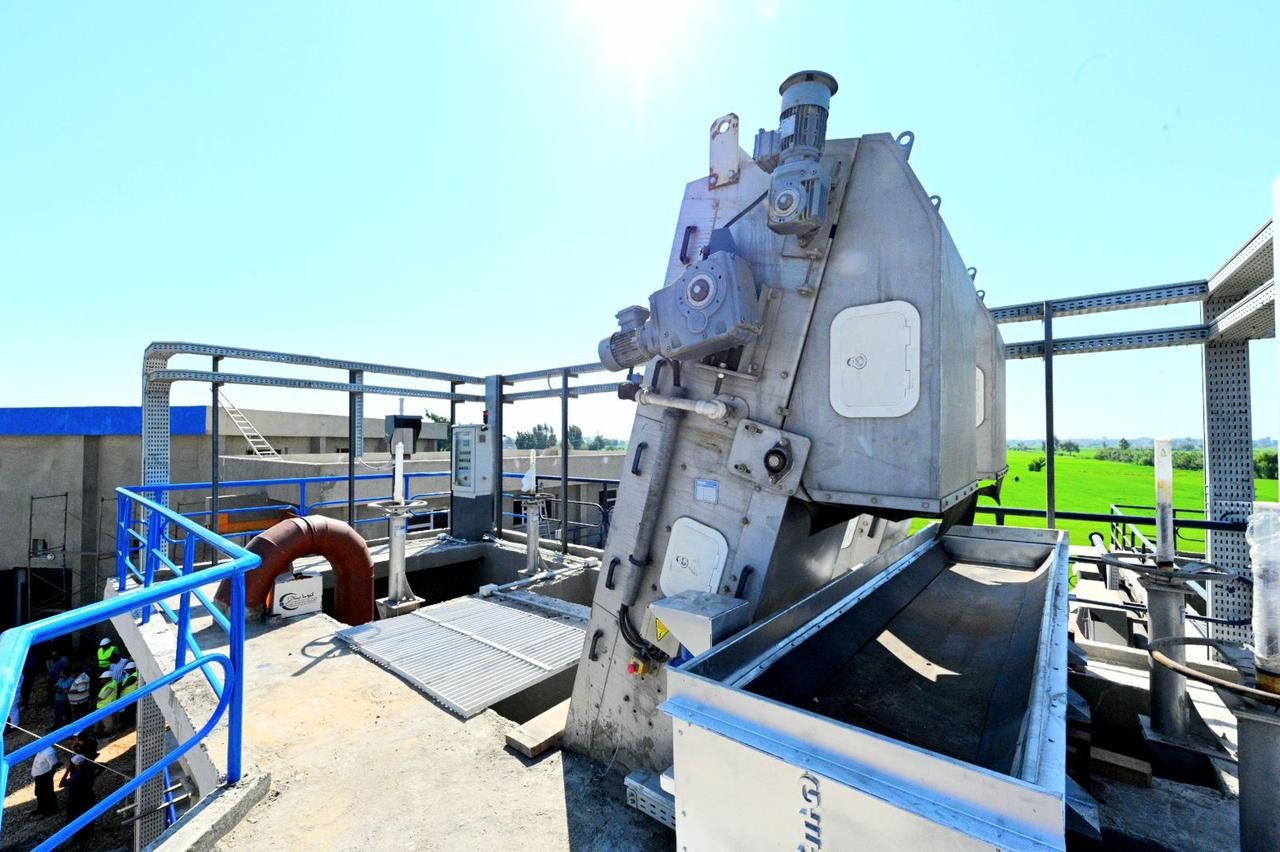 Housing Minister inspects Nabaruh drinking water station