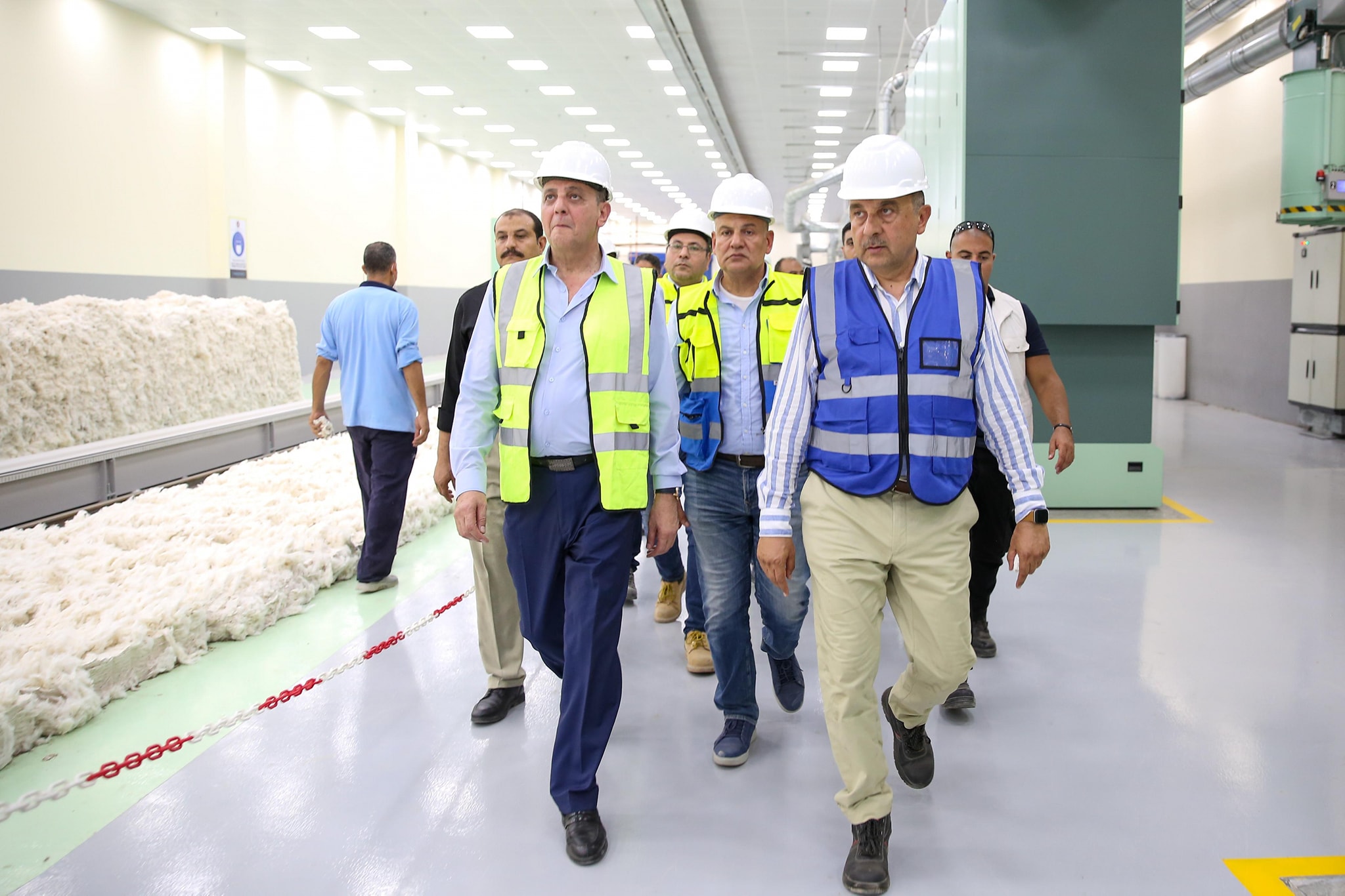 وزير قطاع الأعمال : غزل المحلة ركيزة أساسية لمشروع تطوير صناعة الغزل والنسيج