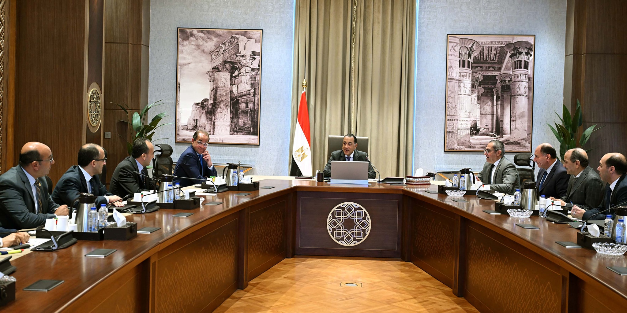 PM reviews ACUD projects, promotes development model