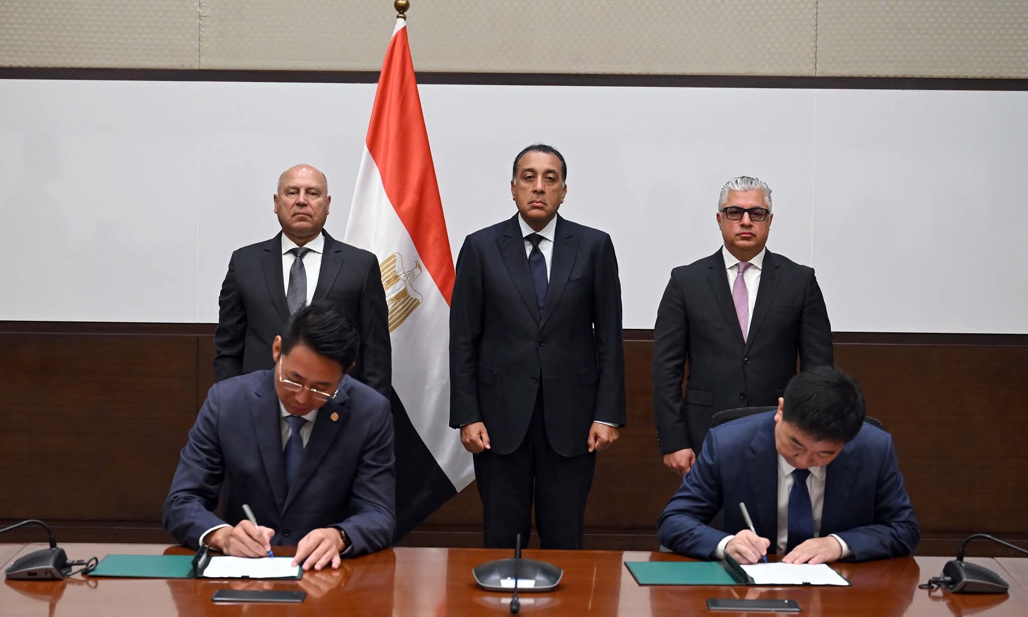 باستثمارات مليار دولار .. توقيع عقد إنشاء مصنع مجموعة سايلون الصينية للإطارات