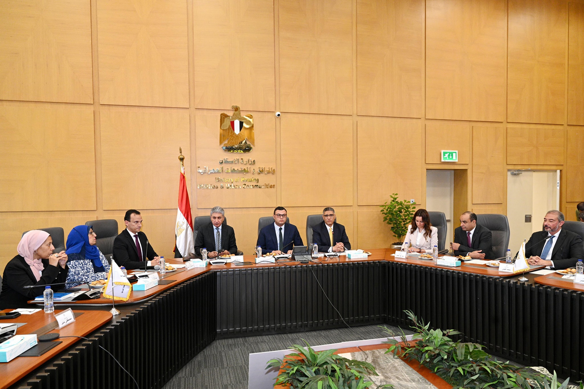 متابعة مخطط تطوير المنطقة بين مطار سفنكس وهرم سقارة مع بيت الخبرة الدولي  WATG