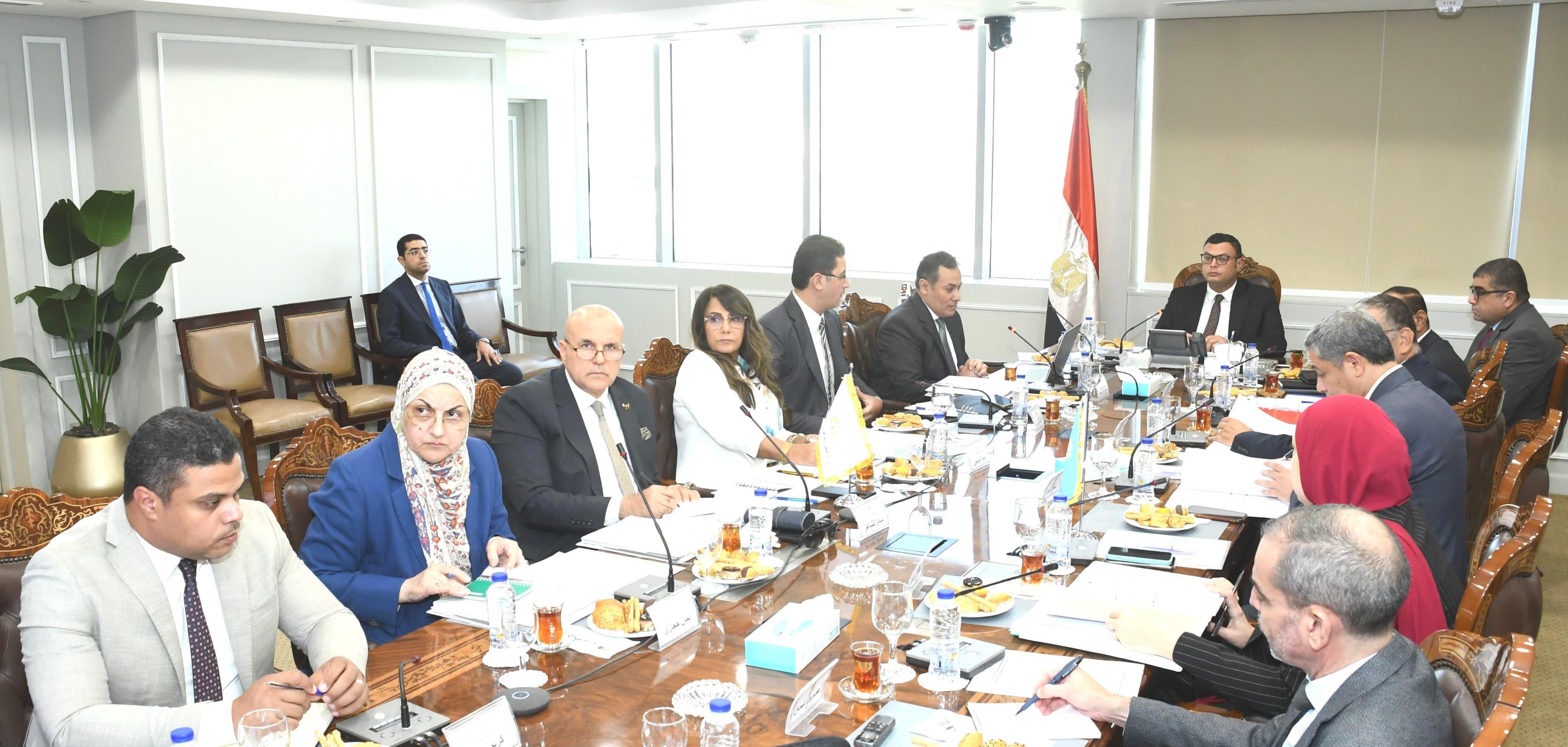 El-Sherbiny chairs Tourism Development Authority board meeting