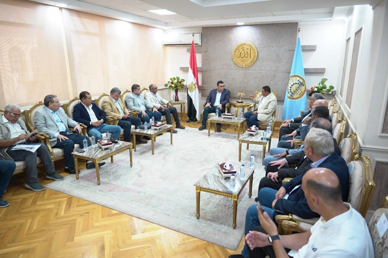 وزير الإسكان في مطروح لمتابعة موقف مشروعات الساحل الشمالي الغربي