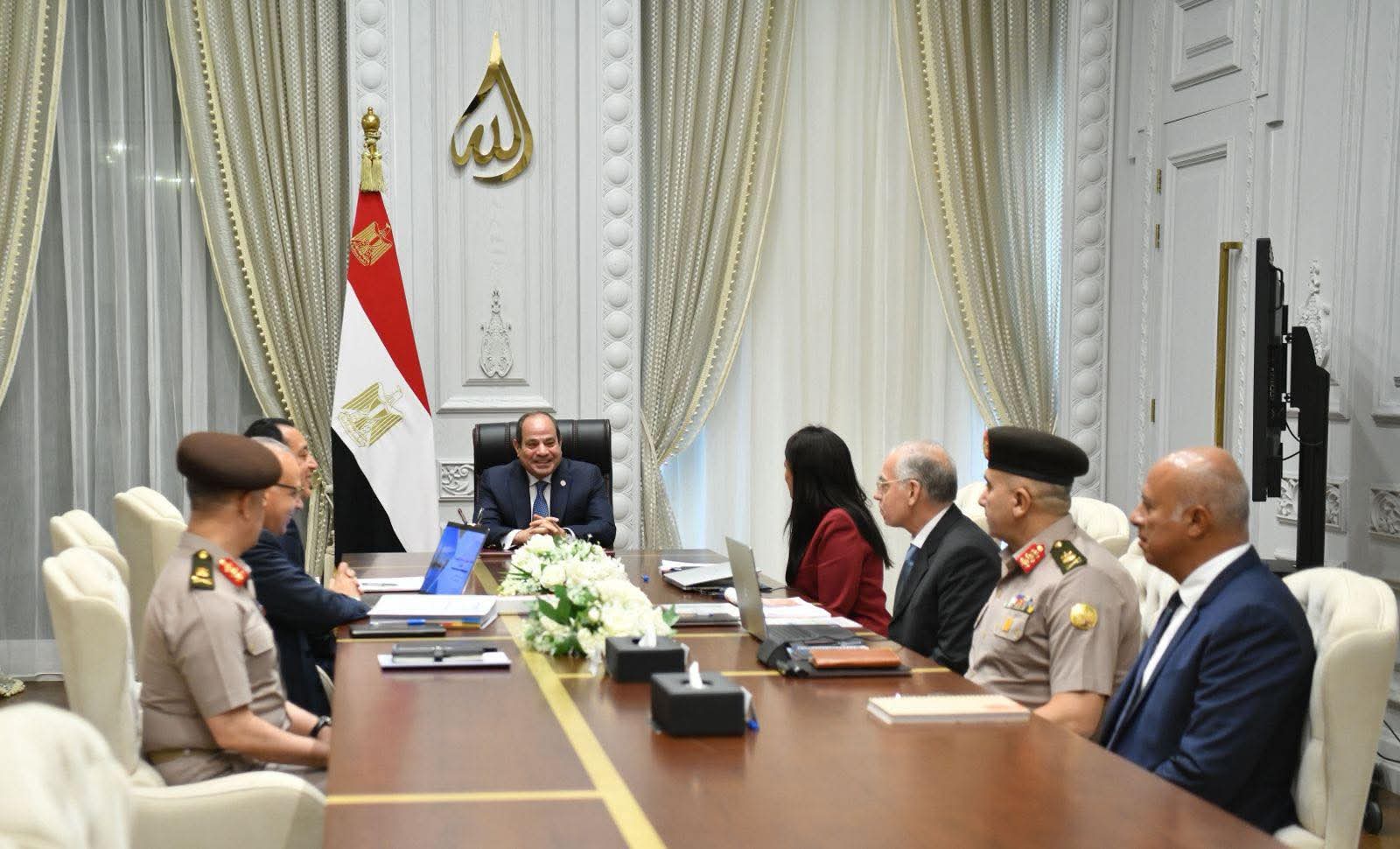 Sisi calls for continued water conservation in agriculture, industry