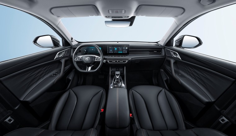 منصور إم جي تطرح MG HS Hybrid 2026 بتقنيات متطورة