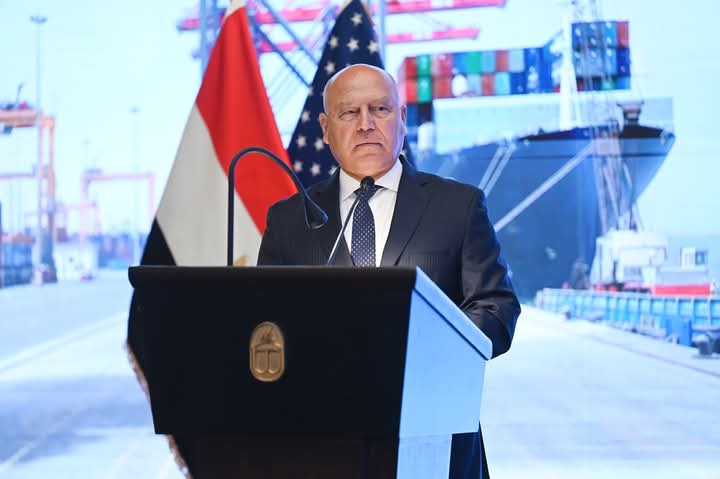 Al-Wazir encourages Chinese companies to invest in Egypt