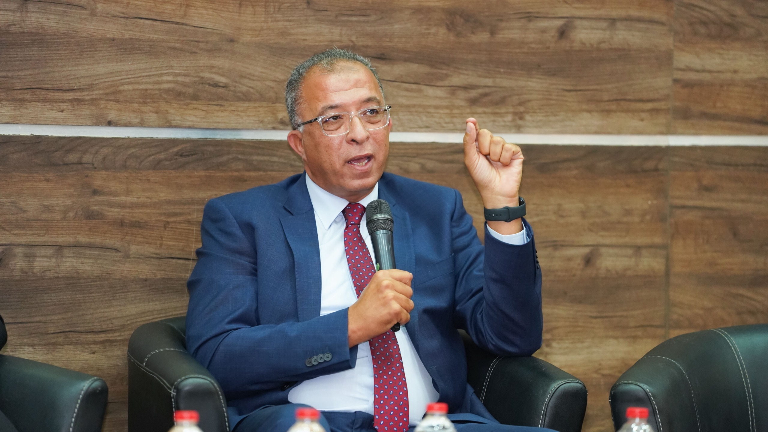 رئيس معهد التخطيط القومي يدير جلسة  حول التمكين الاقتصادي والاجتماعي للمرأة