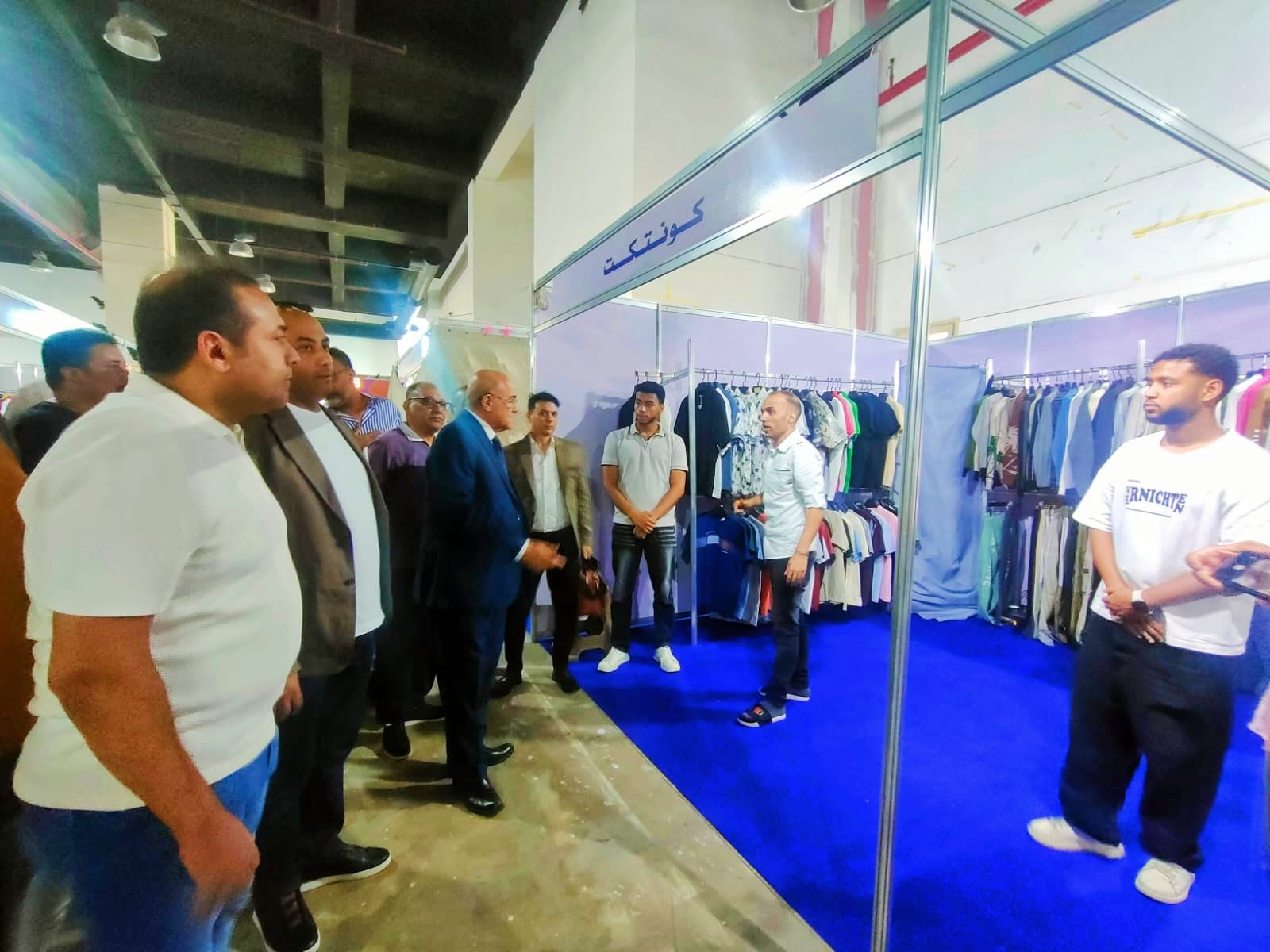 جولة تفقدية لأعضاء لجنة المعارض بغرفة القاهرة لمعرض أهلا مدارس الرئيسي بالقاهرة قبل إفتتاحة بساعات