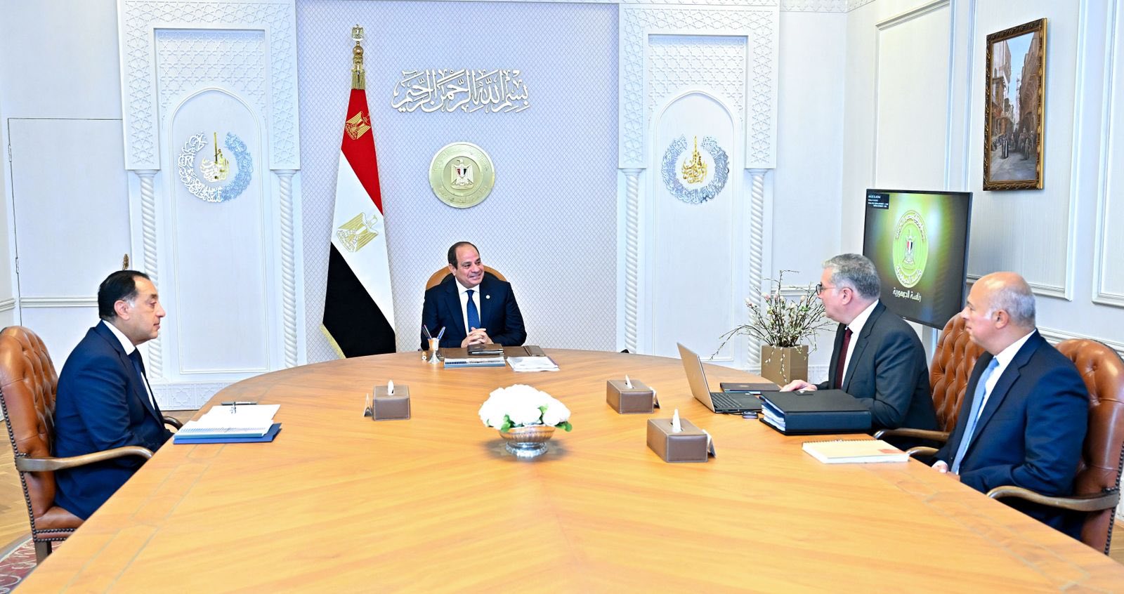 السيسي : ضرورة سداد مستحقات شركات البترول العاملة في مصر