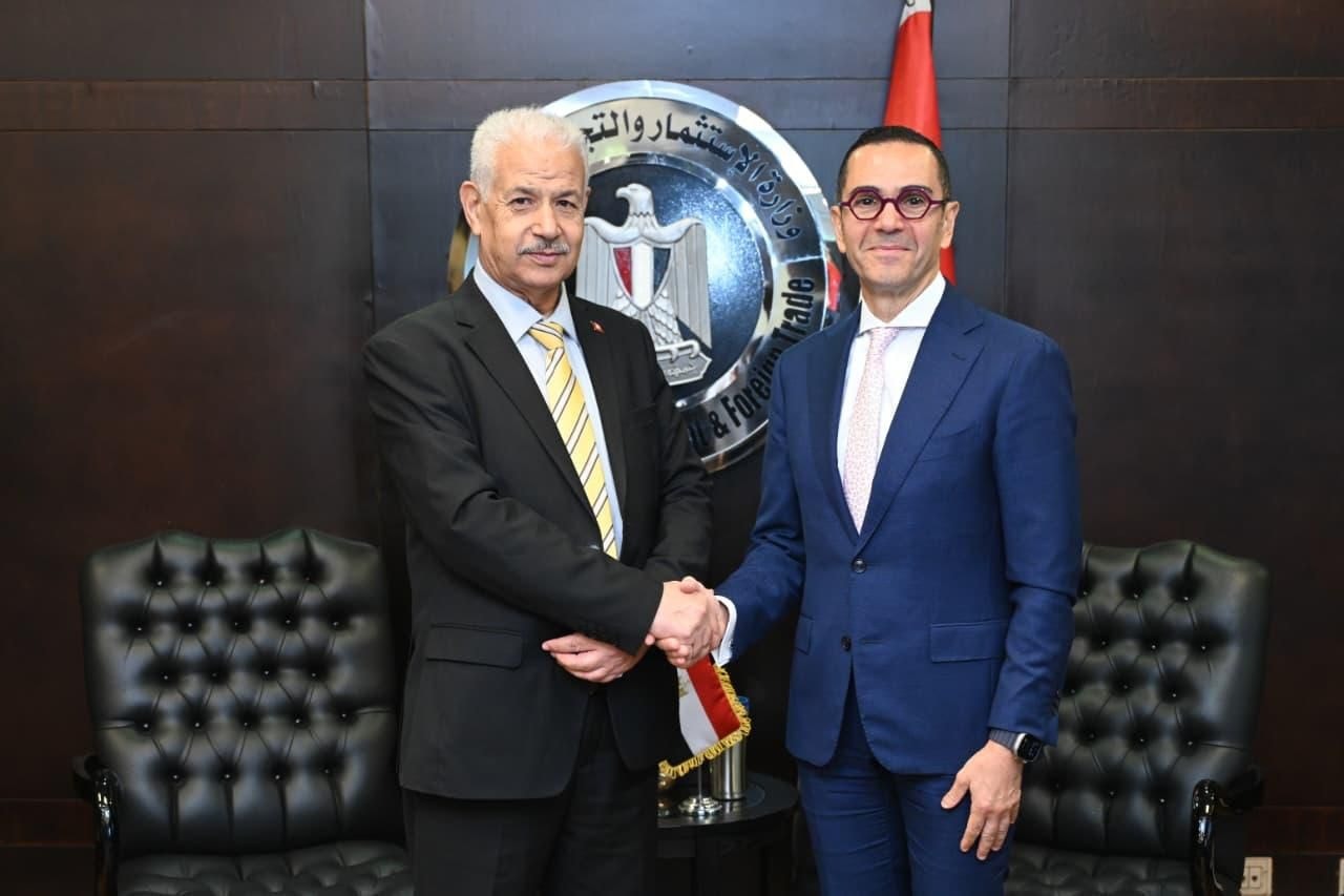 Egypt, Tunisia strengthen economic, investment ties